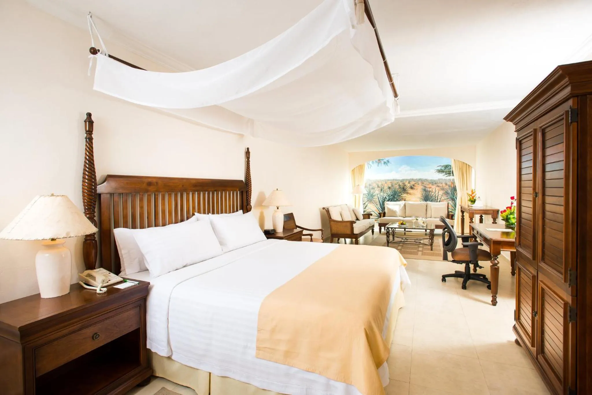 Bedroom, Bed in Holiday Inn Merida by IHG