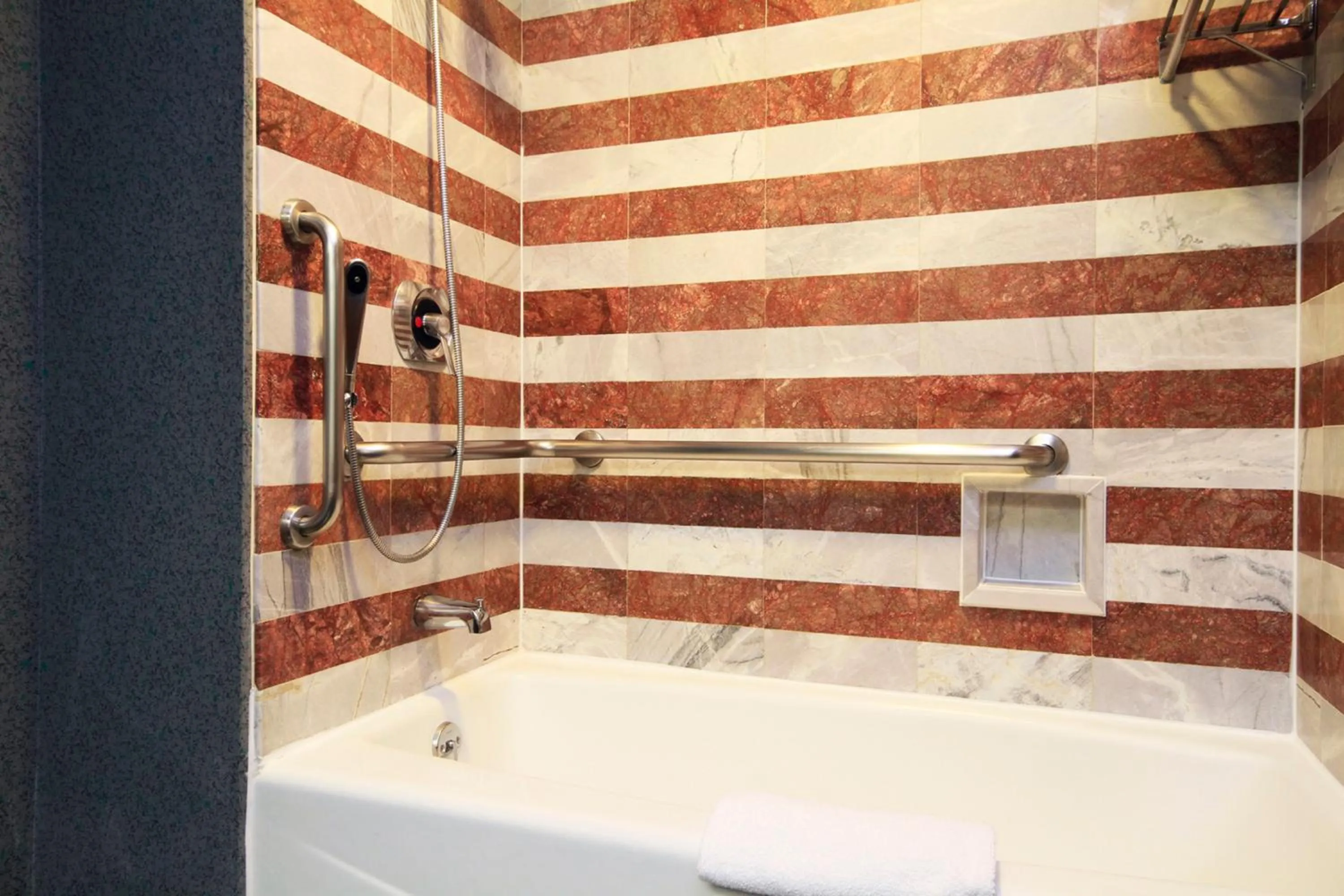 Photo of the whole room in Holiday Inn Monterrey-Parque Fundidora by IHG