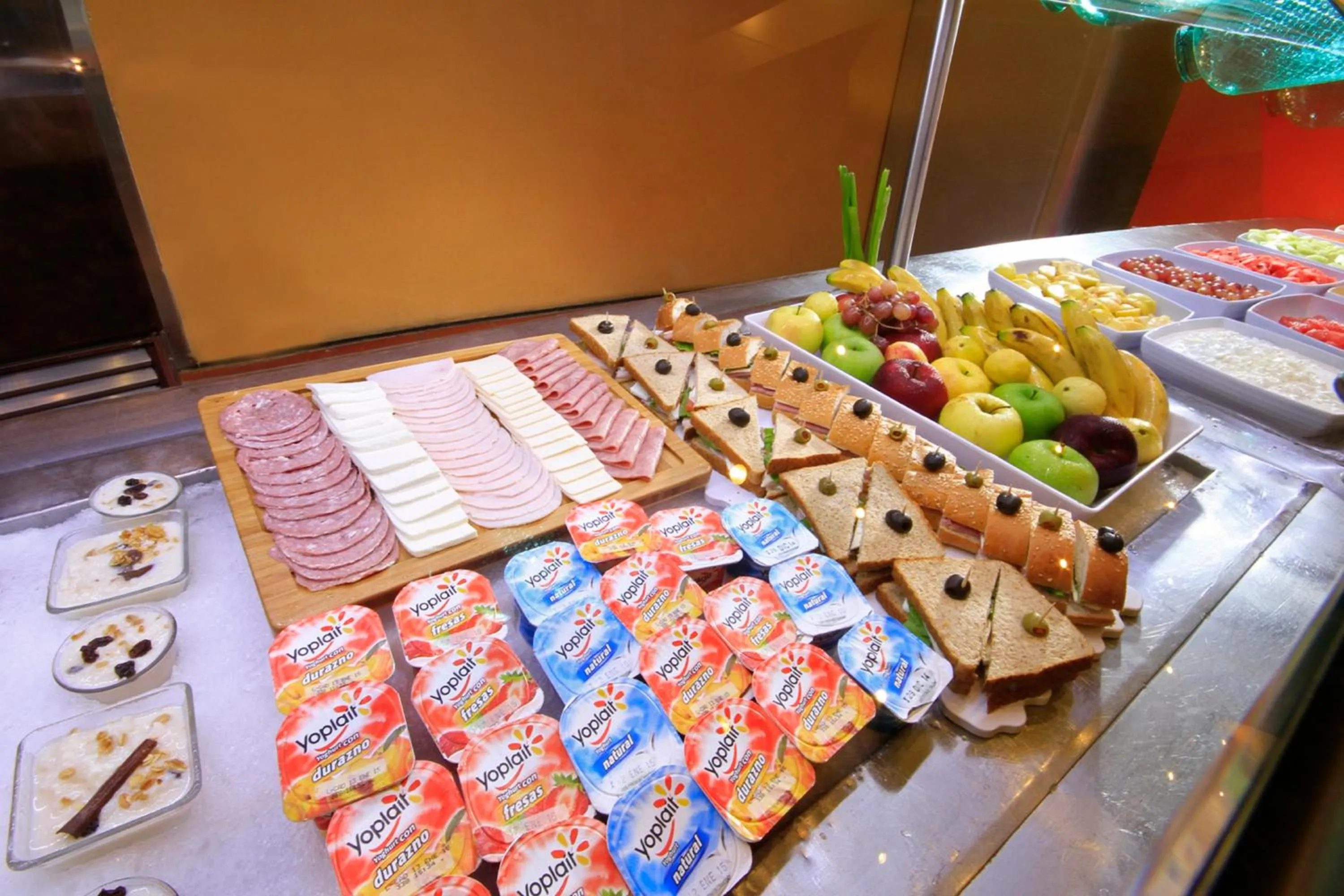 Breakfast in Holiday Inn Monterrey-Parque Fundidora by IHG