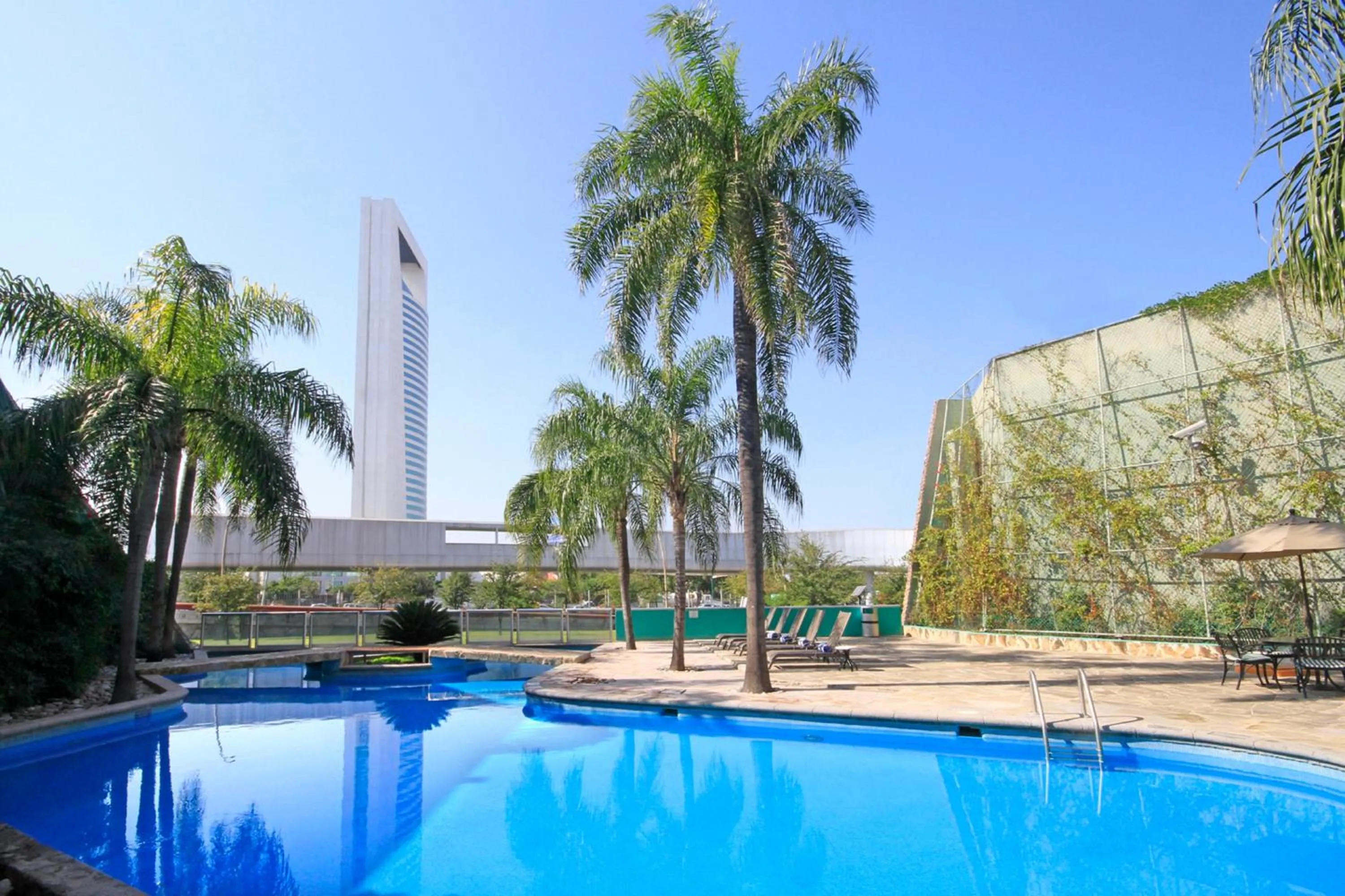 Swimming pool in Holiday Inn Monterrey-Parque Fundidora by IHG