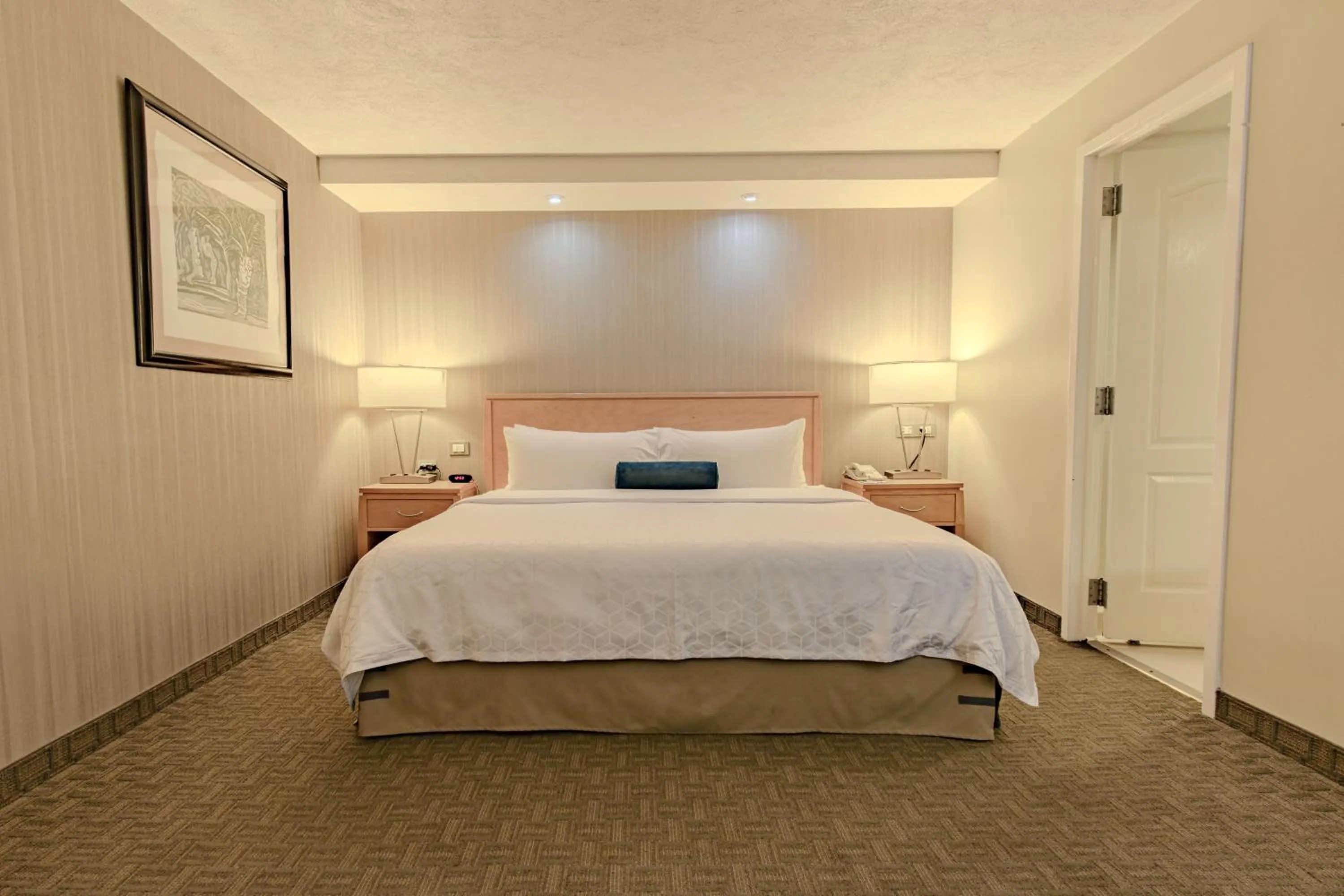 Bed in Holiday Inn Cuernavaca by IHG