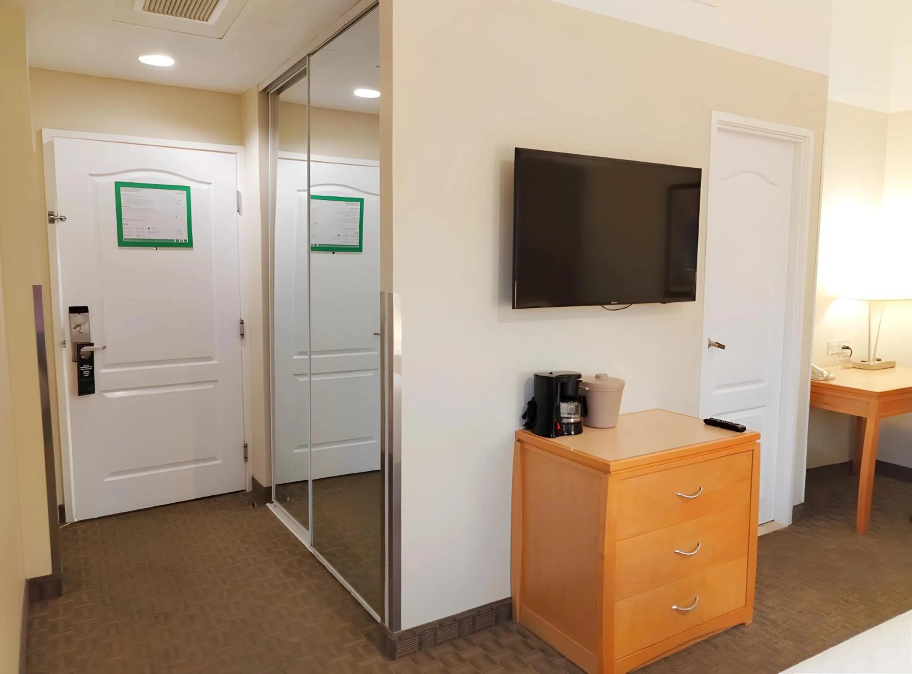 Photo of the whole room in Holiday Inn Cuernavaca by IHG