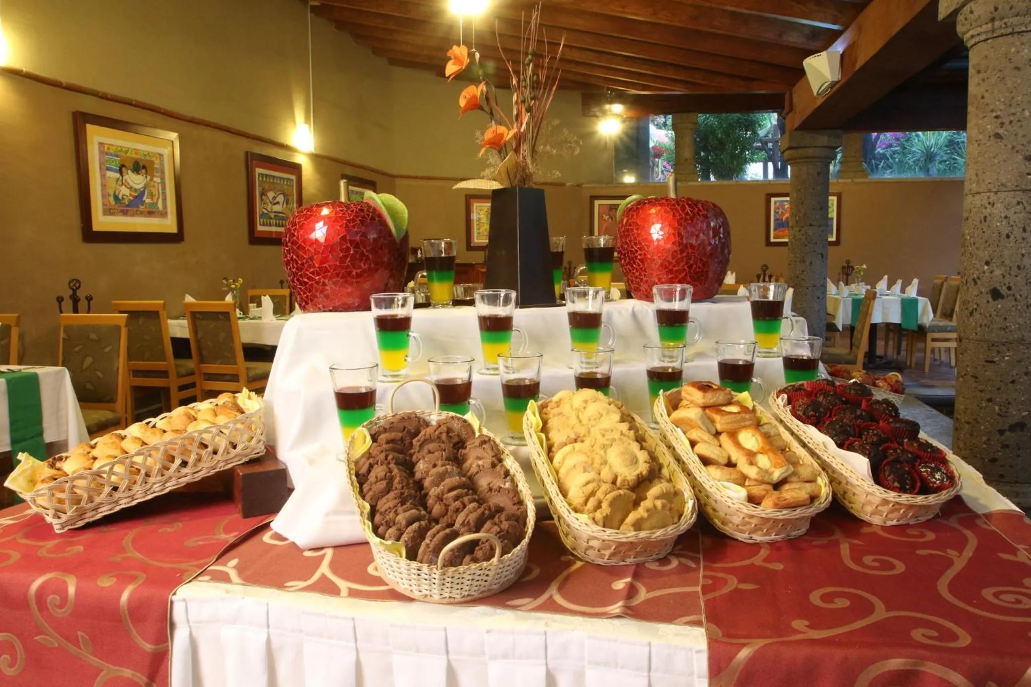 Restaurant/places to eat in Holiday Inn Cuernavaca by IHG