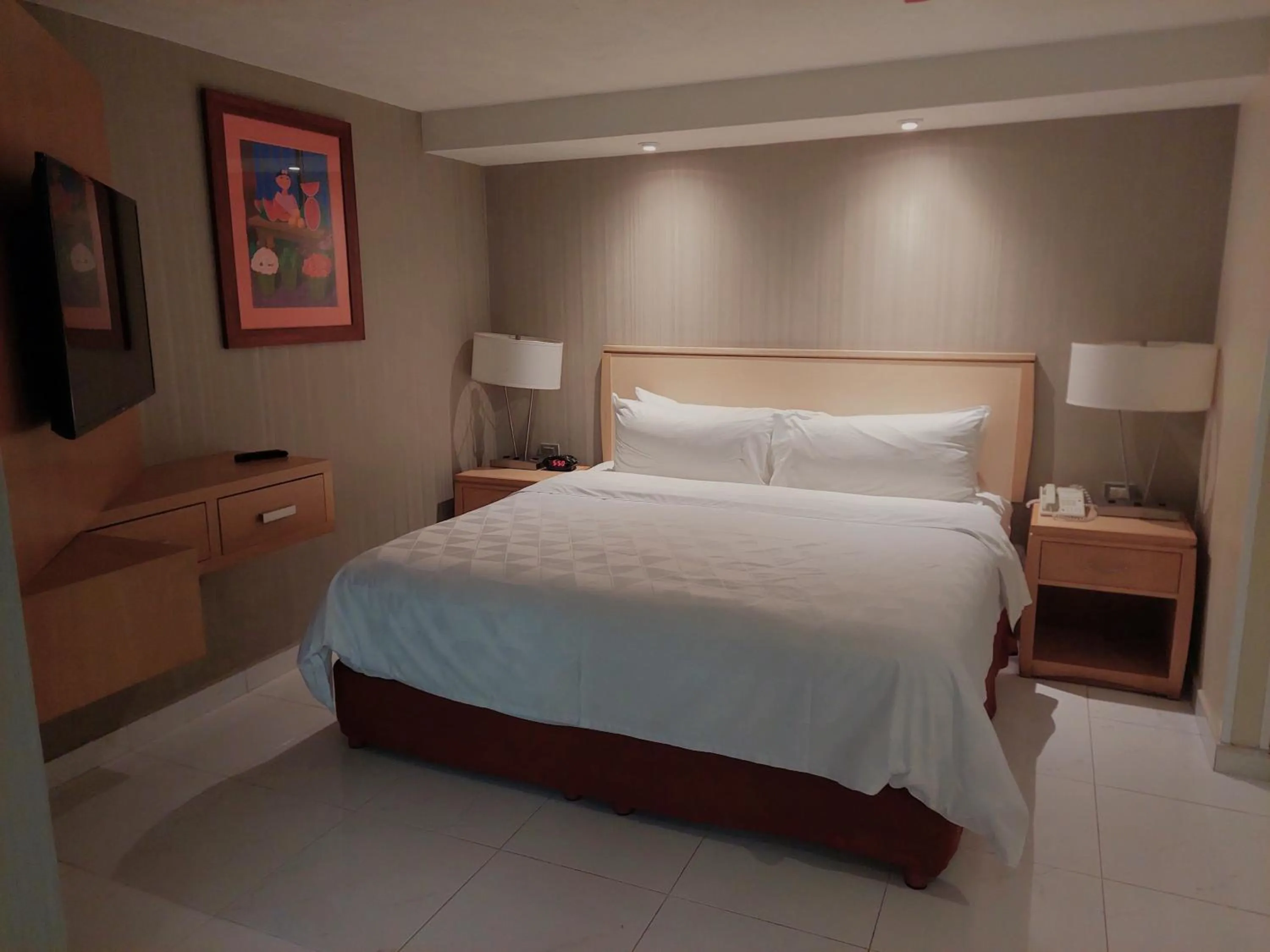 Bed in Holiday Inn Cuernavaca by IHG