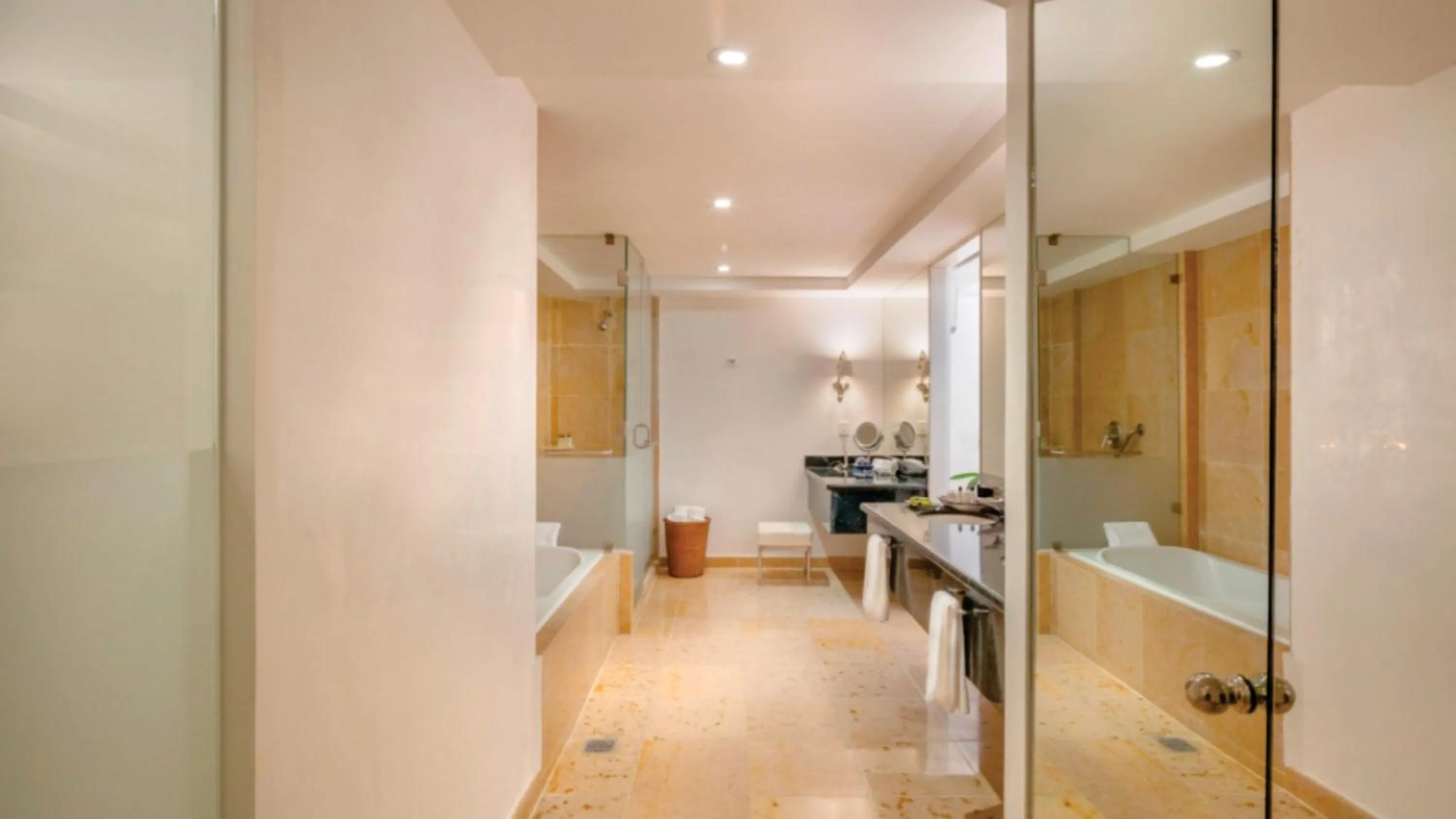 Bathroom in Presidente InterContinental Puebla by IHG