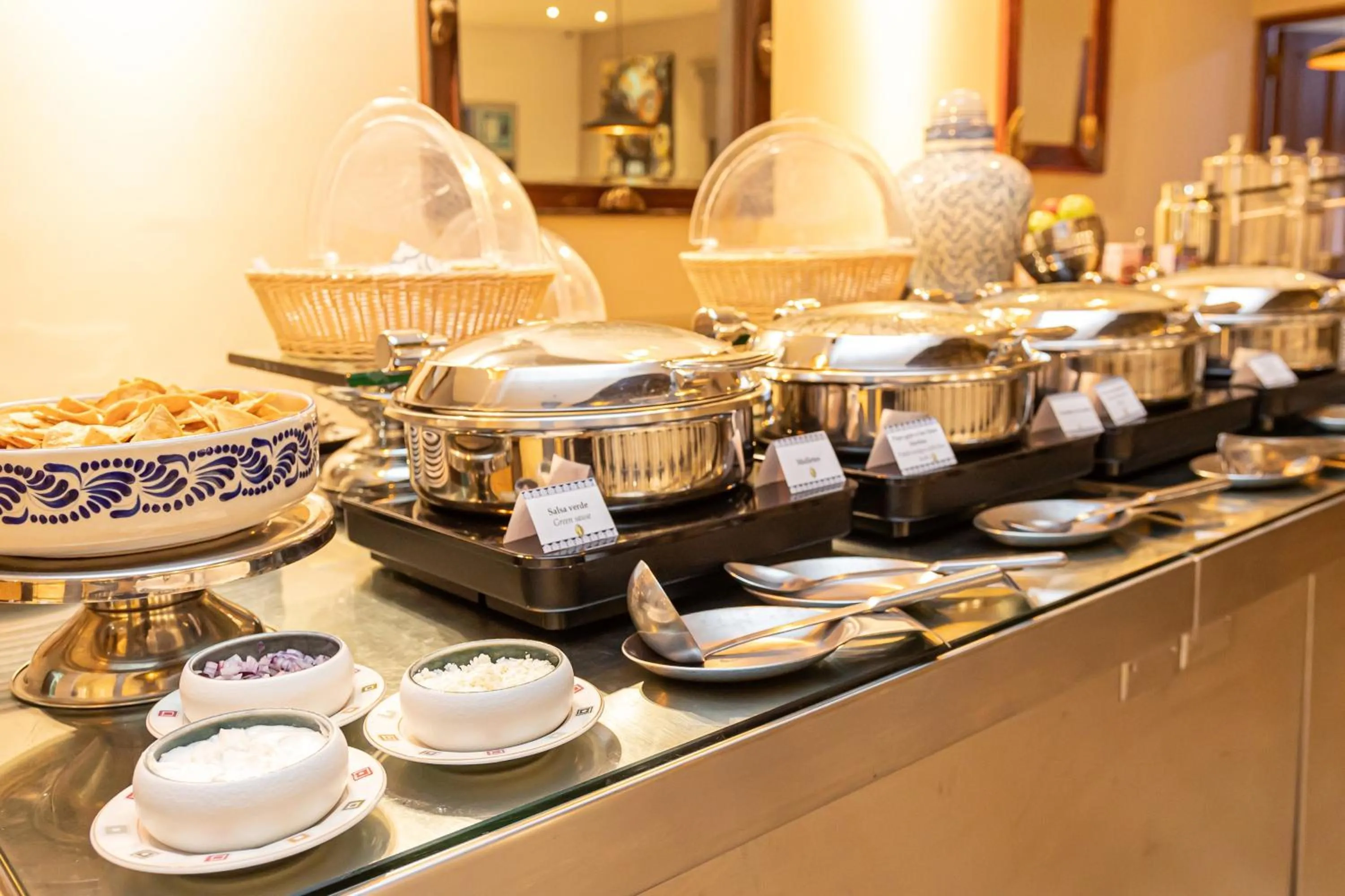 Restaurant/places to eat in Presidente InterContinental Puebla by IHG