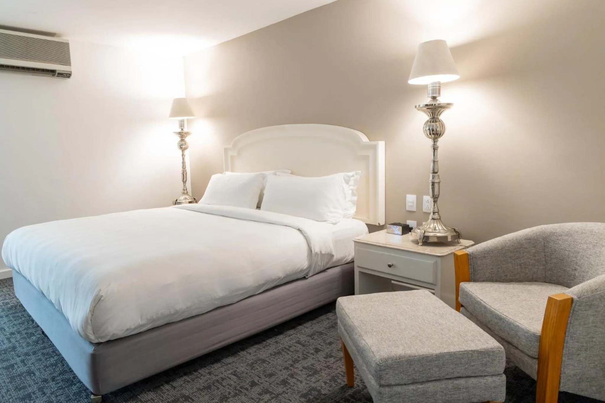 Photo of the whole room, Bed in Presidente InterContinental Puebla by IHG