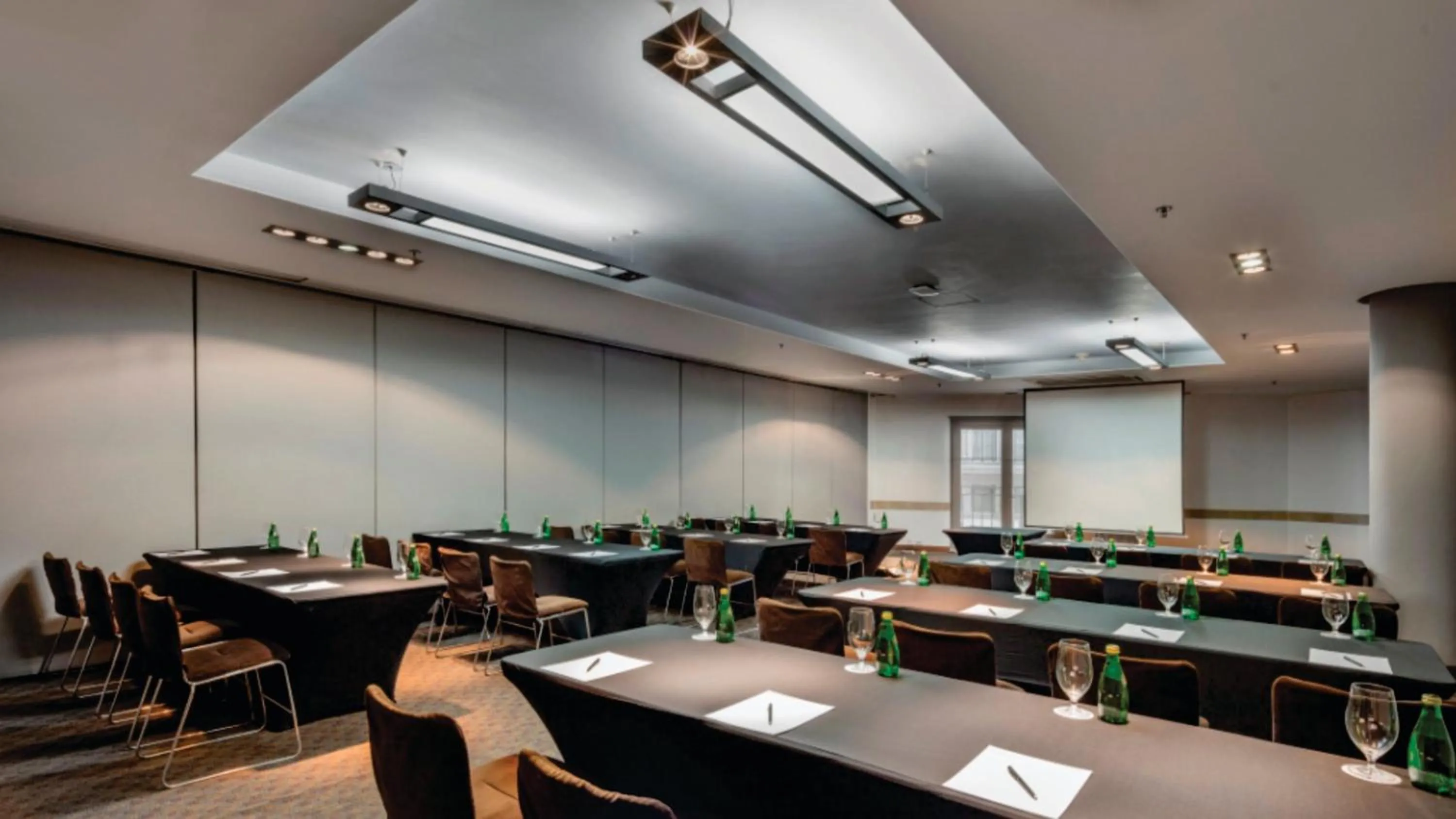 Meeting/conference room in Presidente InterContinental Puebla by IHG