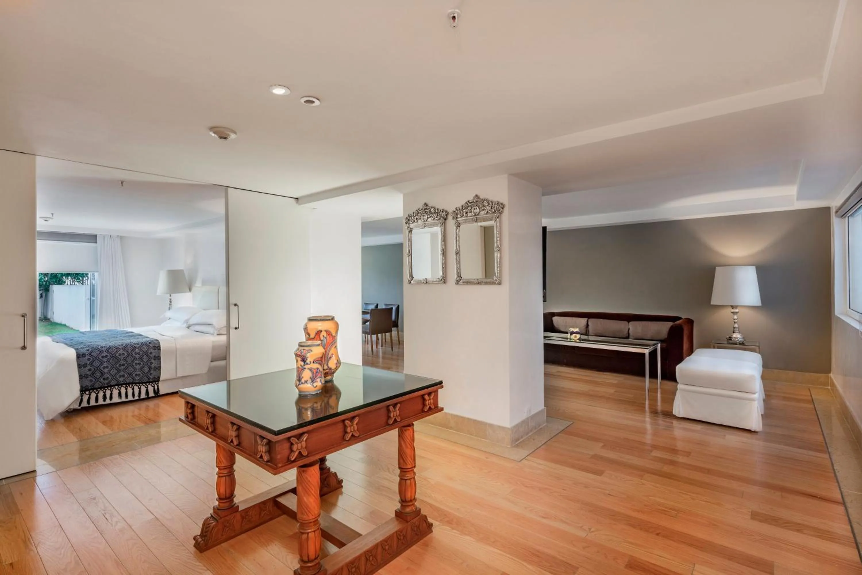 Photo of the whole room, Bed in Presidente InterContinental Puebla by IHG