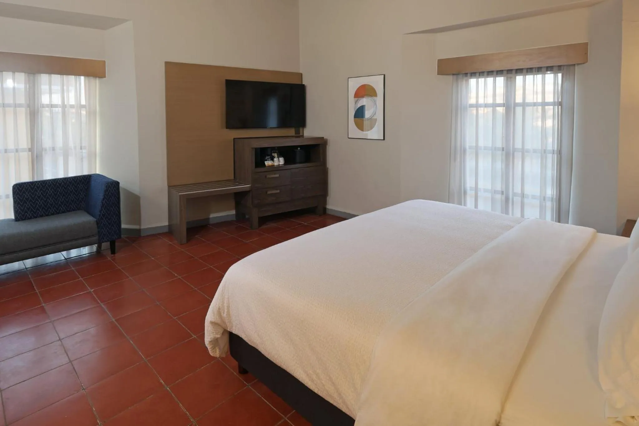 Photo of the whole room, Bed in Holiday Inn Express Veracruz Centro Historico by IHG