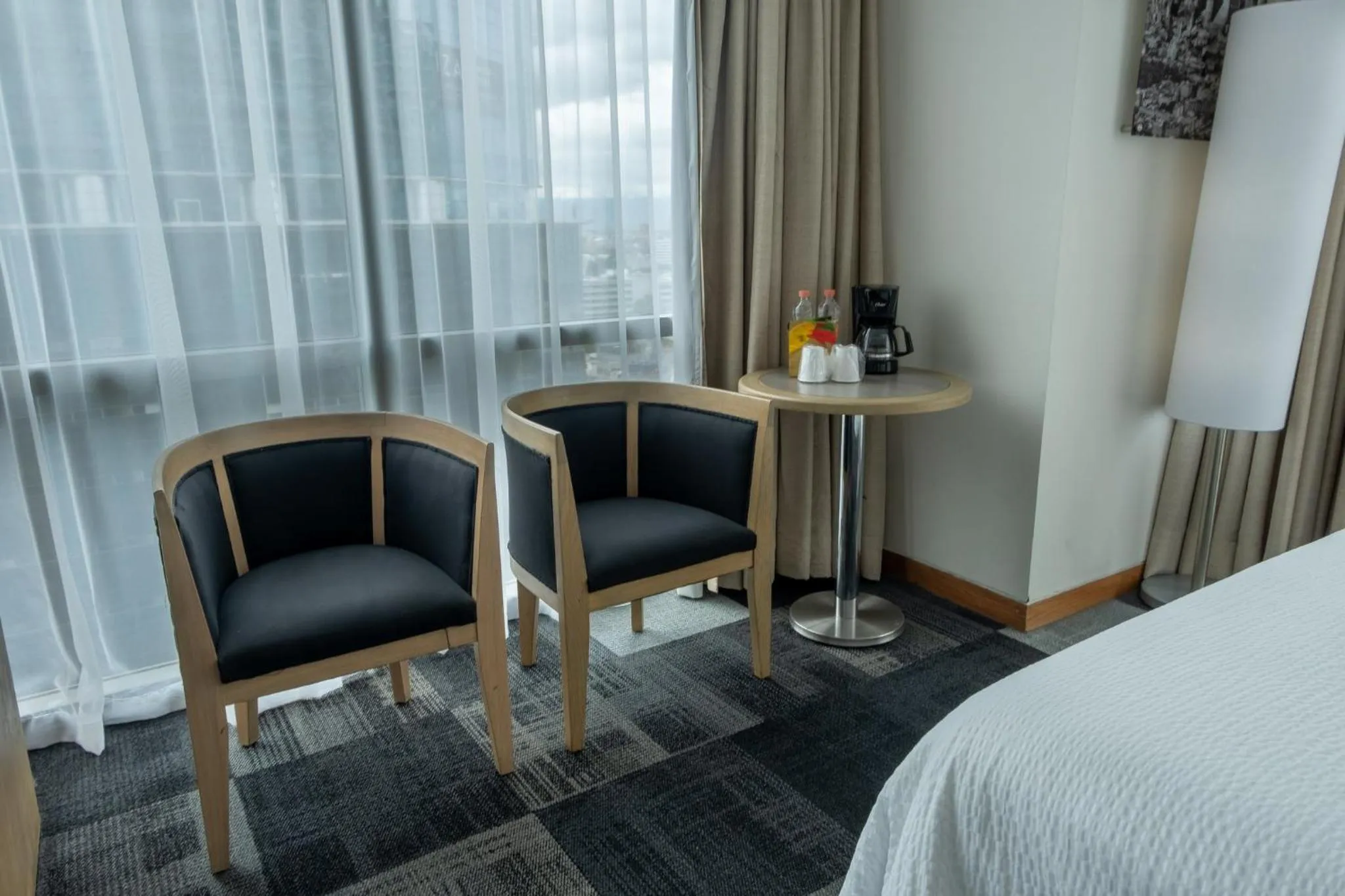 Photo of the whole room, Bed in Holiday Inn Express Mexico Reforma by IHG