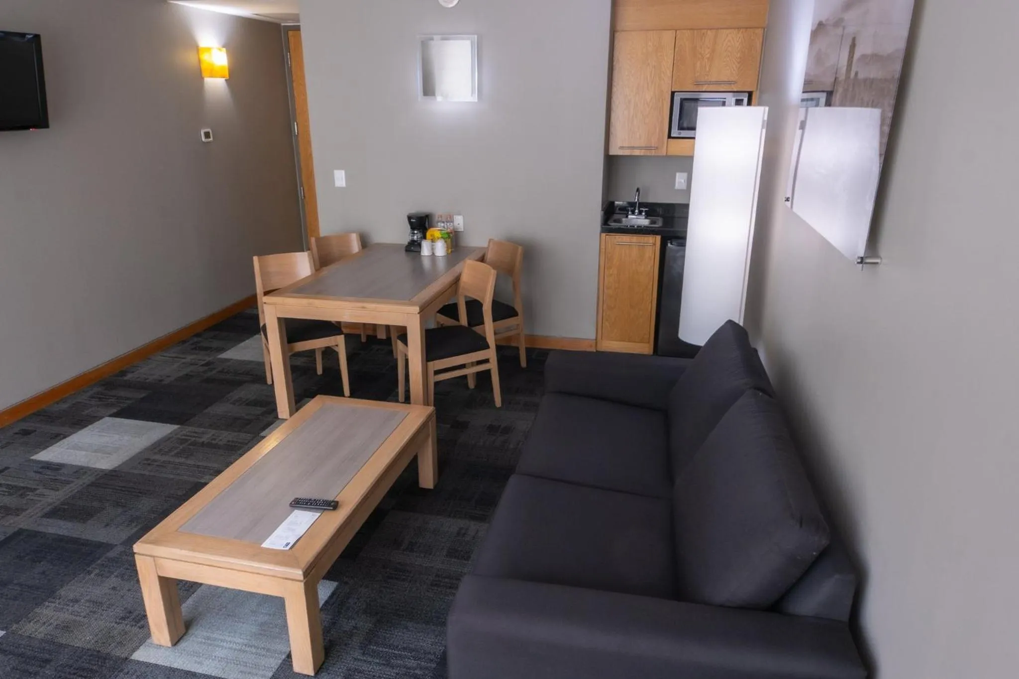 Photo of the whole room in Holiday Inn Express Mexico Reforma by IHG