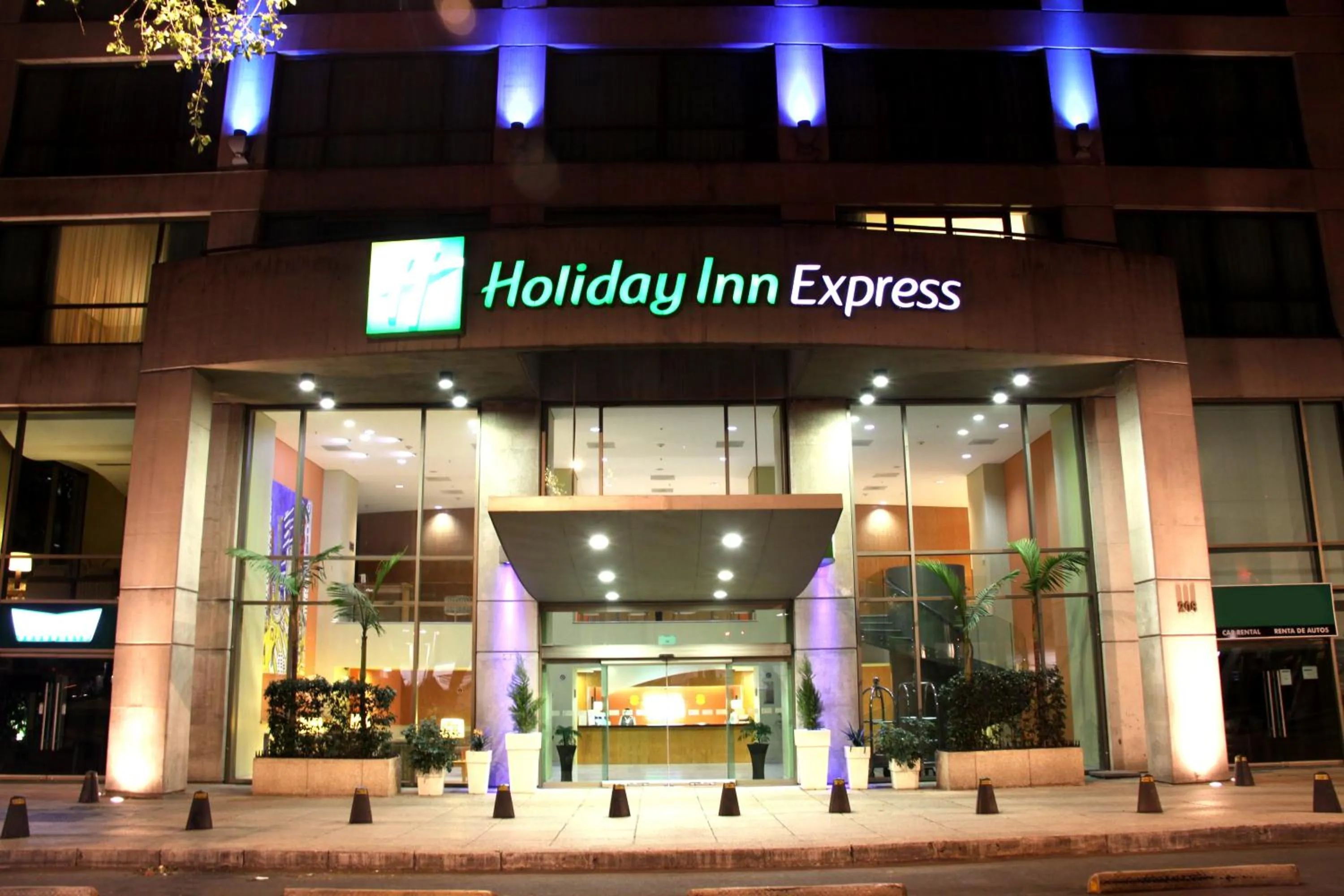 Property building in Holiday Inn Express Mexico Reforma by IHG