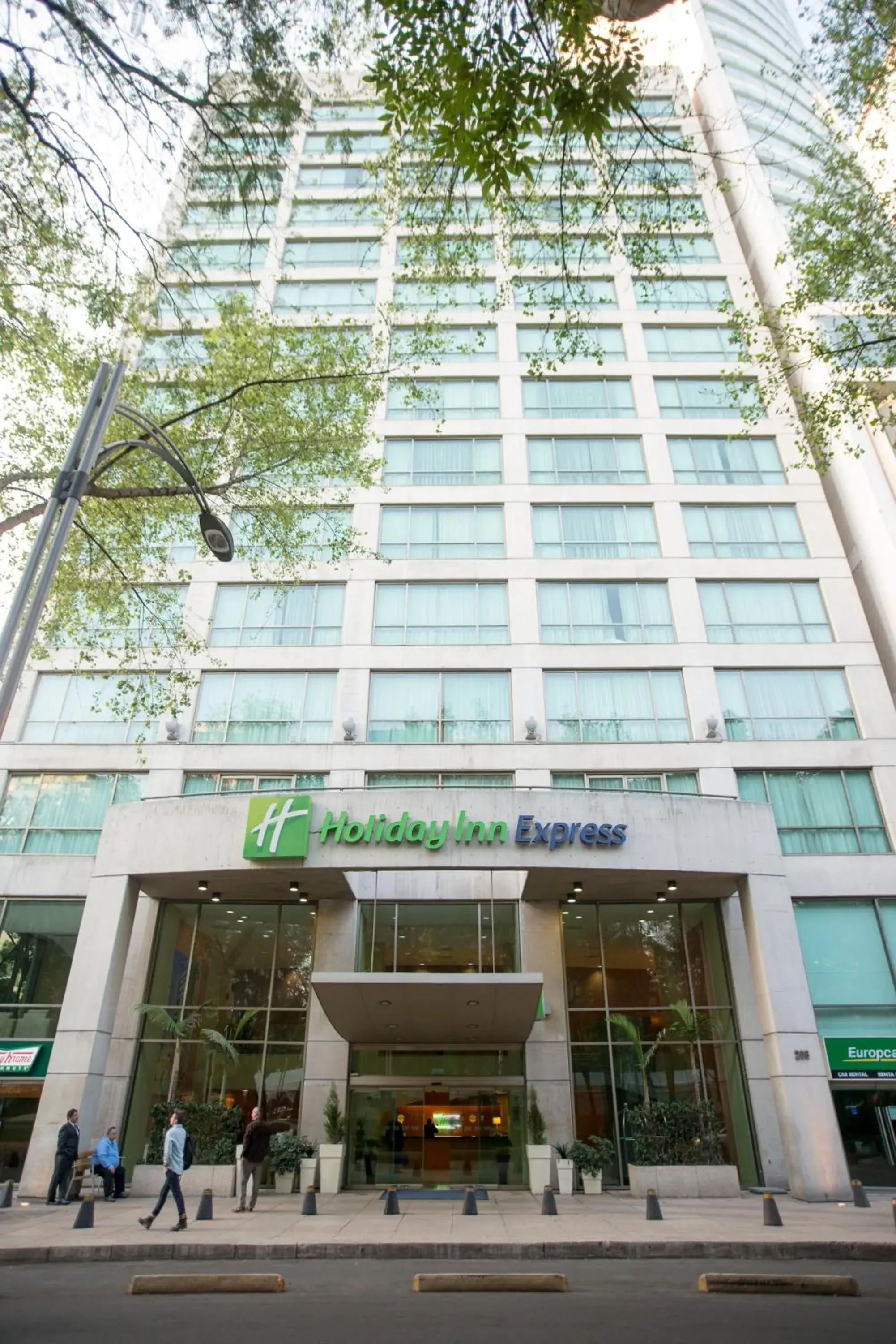 Property building in Holiday Inn Express Mexico Reforma by IHG Property building in Holiday Inn Express Mexico Reforma by IHG