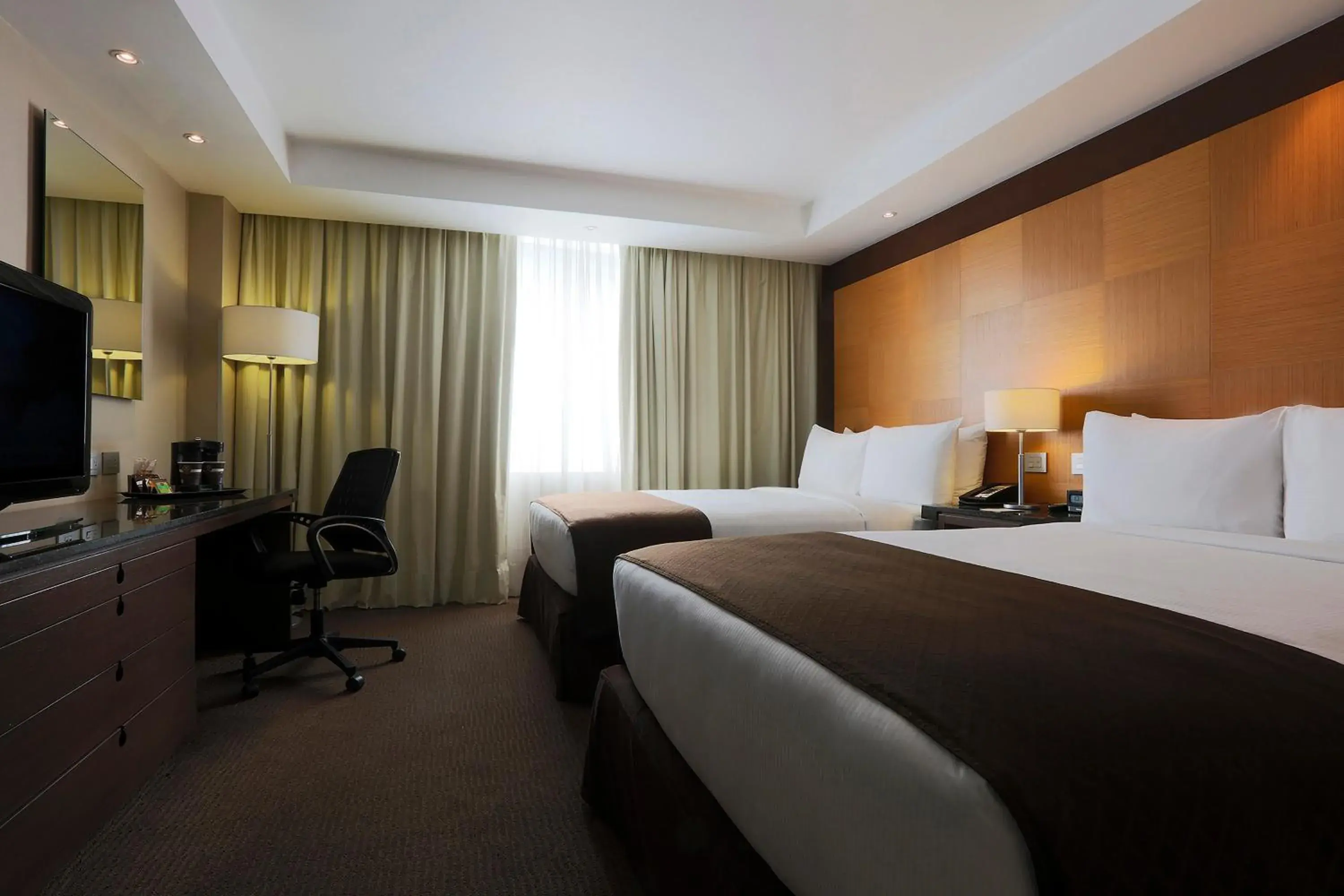 Photo of the whole room, Bed in Krystal Urban Aeropuerto Ciudad de Mexico Photo of the whole room, Bed in Krystal Urban Aeropuerto Ciudad de Mexico