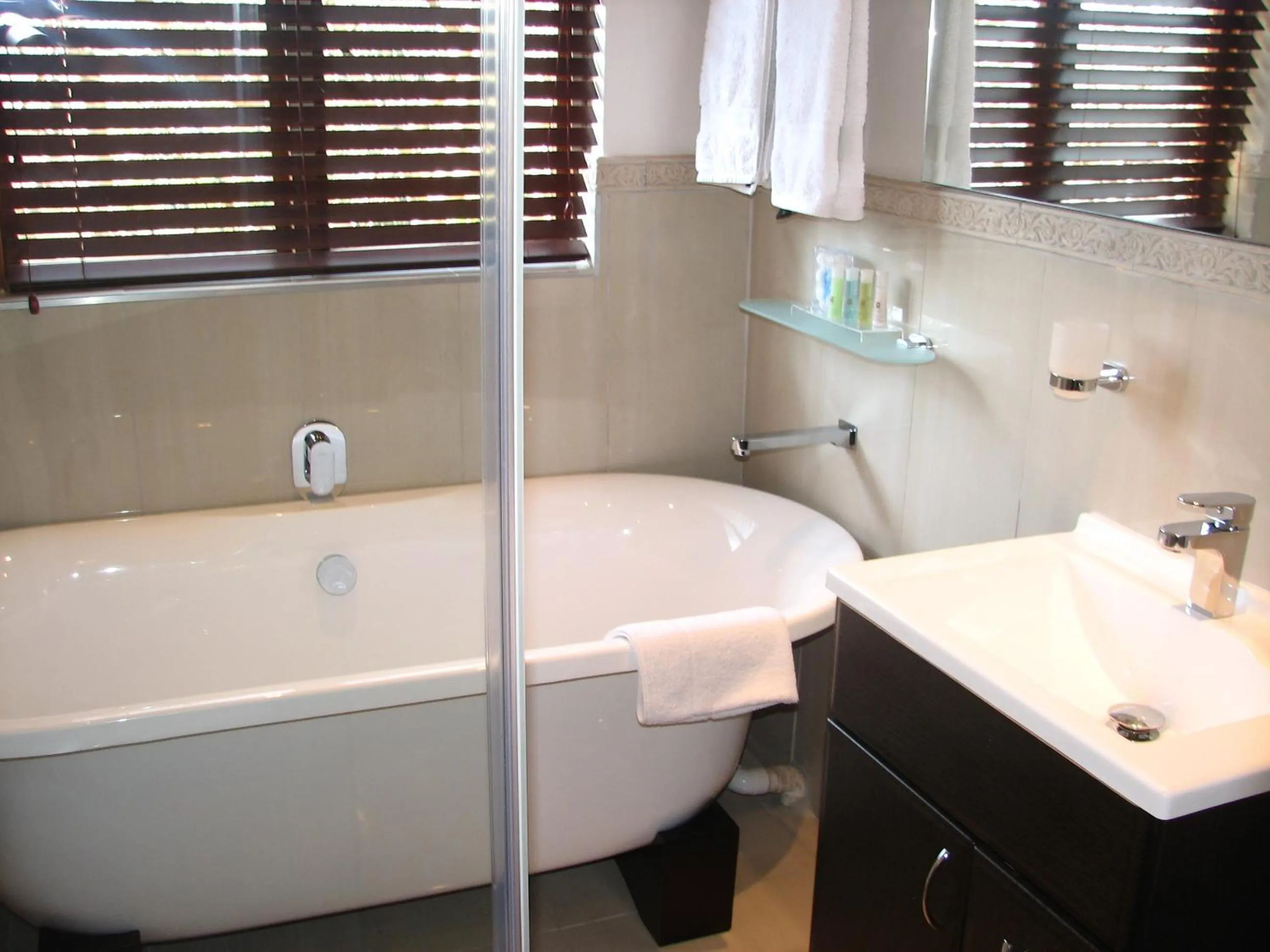 Bathroom in Bellgrove Guest House Sandton