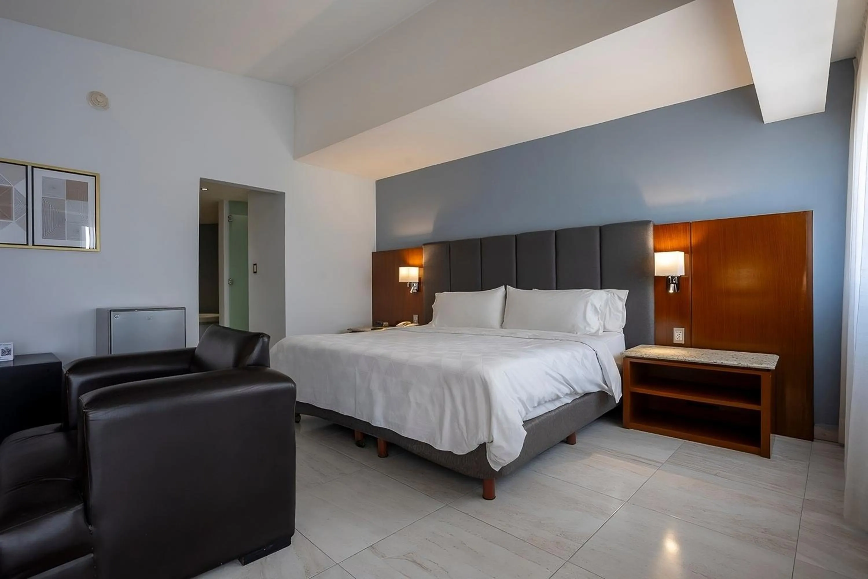 Bed in Holiday Inn Puebla Finsa by IHG