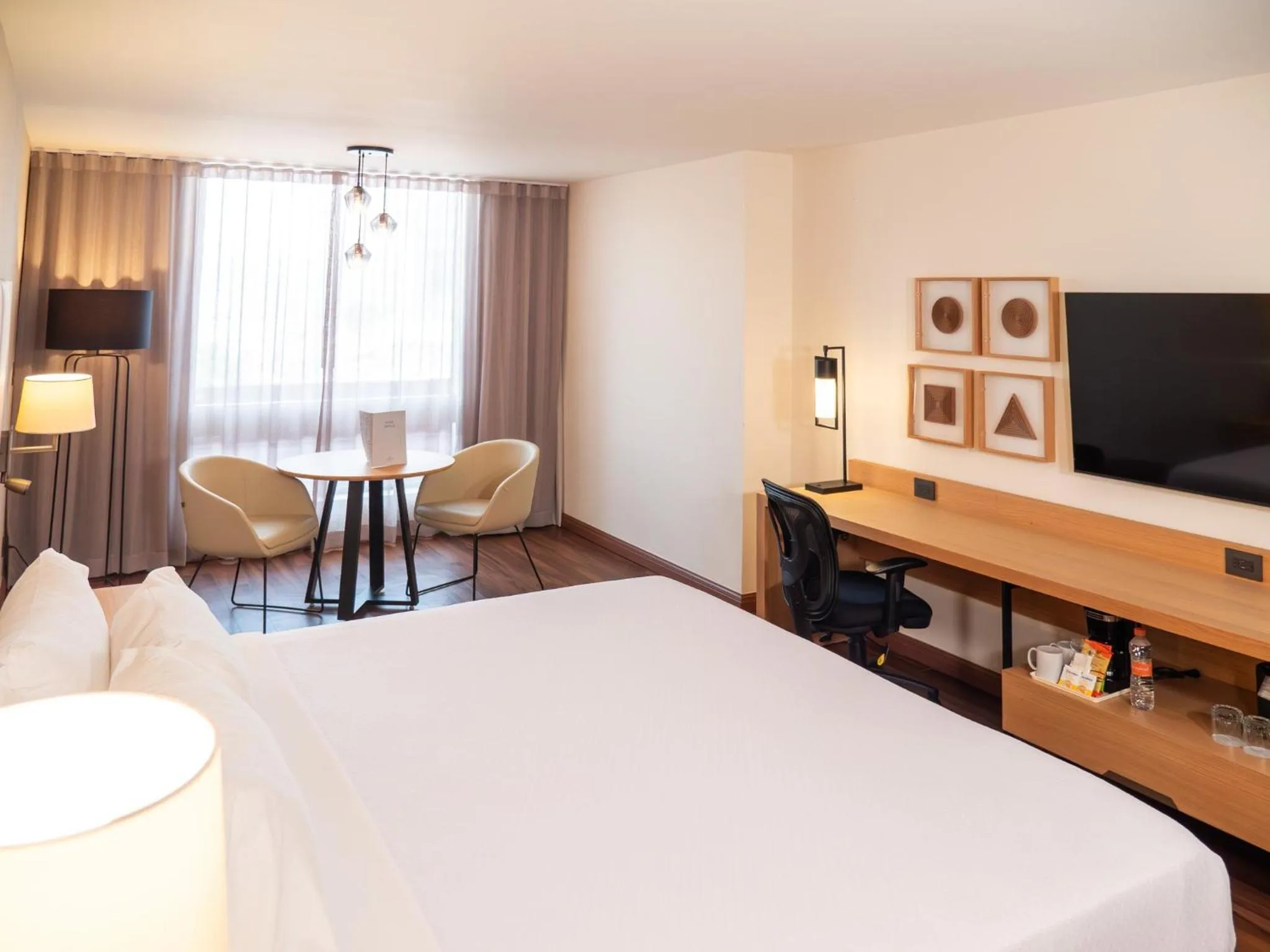 Photo of the whole room, Bed in Crowne Plaza Hotel Monterrey by IHG