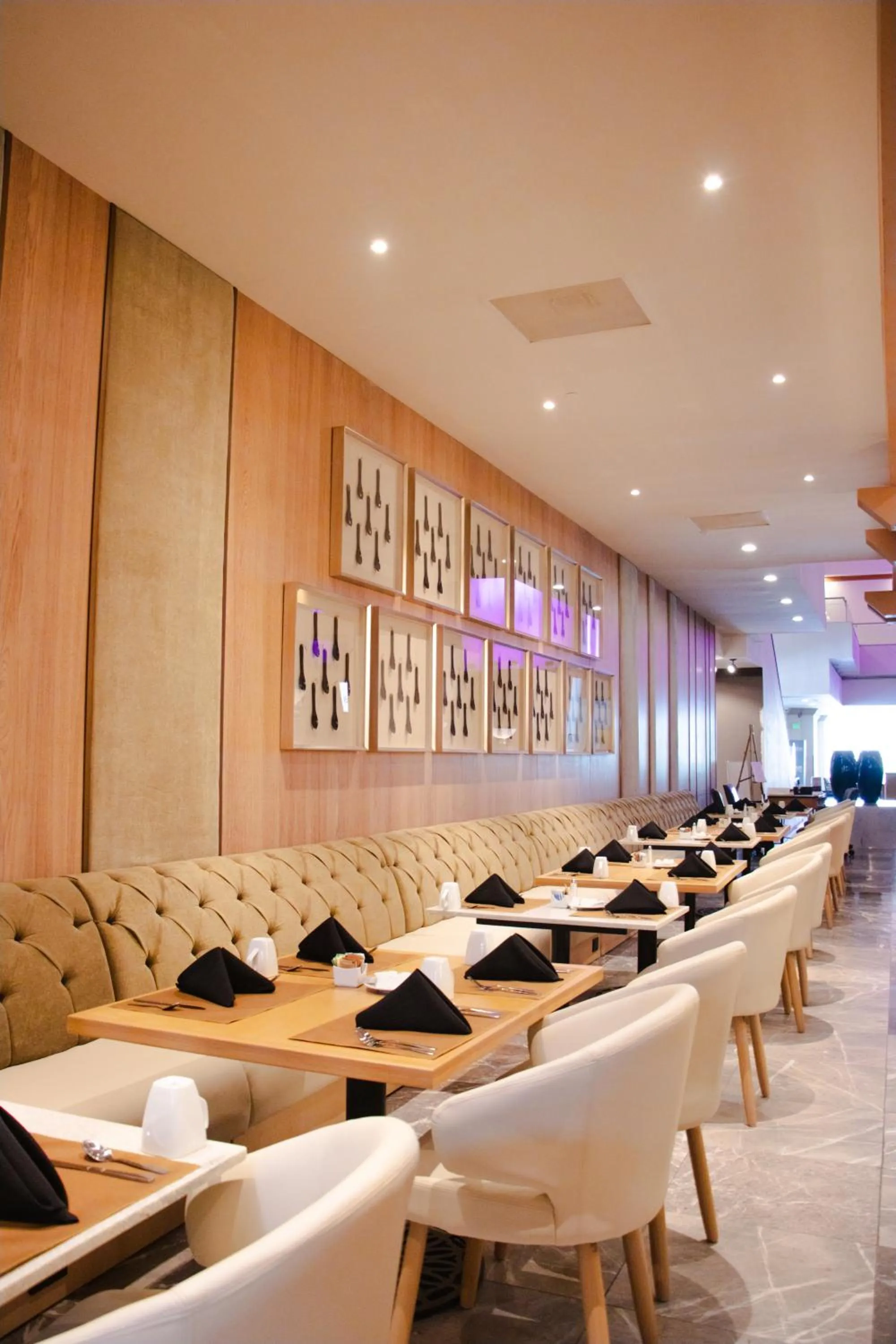 Restaurant/places to eat in Crowne Plaza Hotel Monterrey by IHG