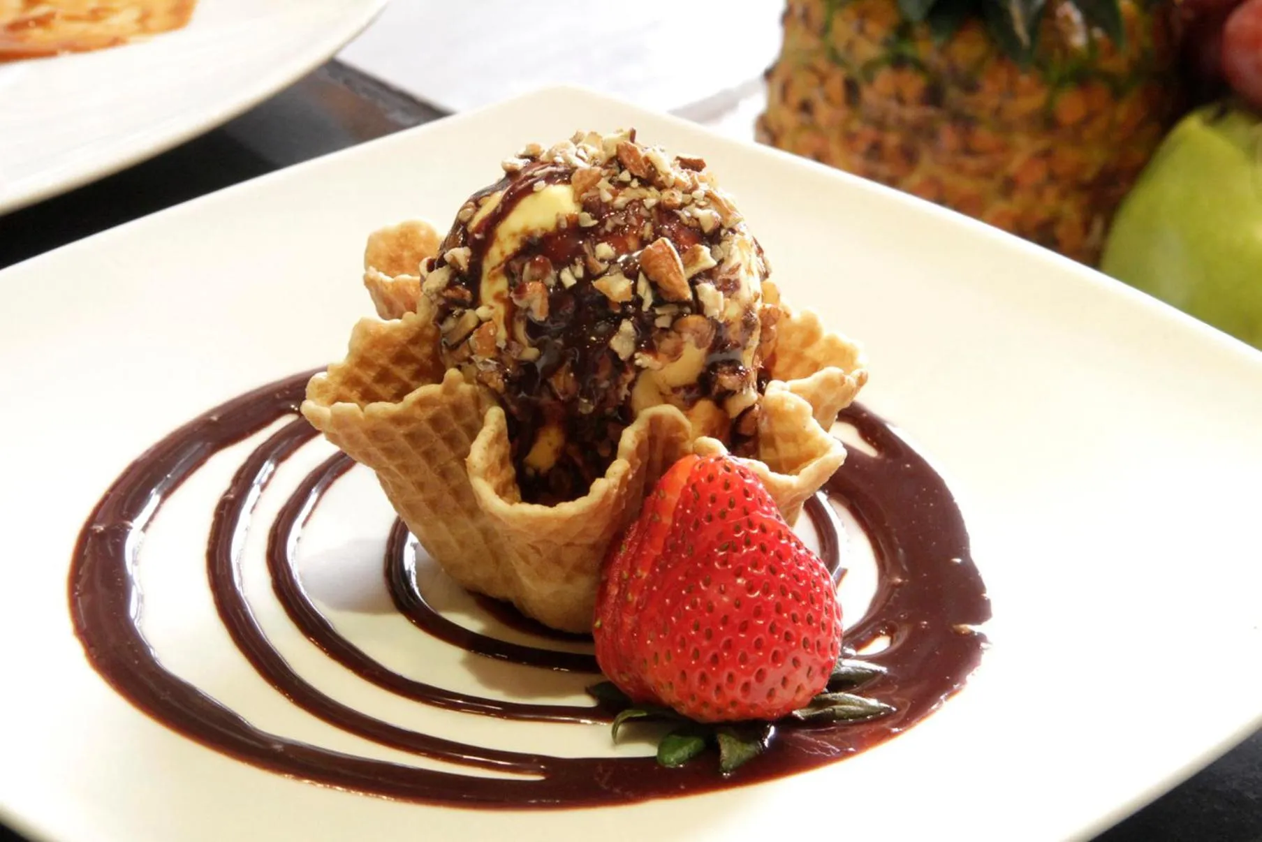 Restaurant/places to eat in Crowne Plaza Hotel Monterrey by IHG