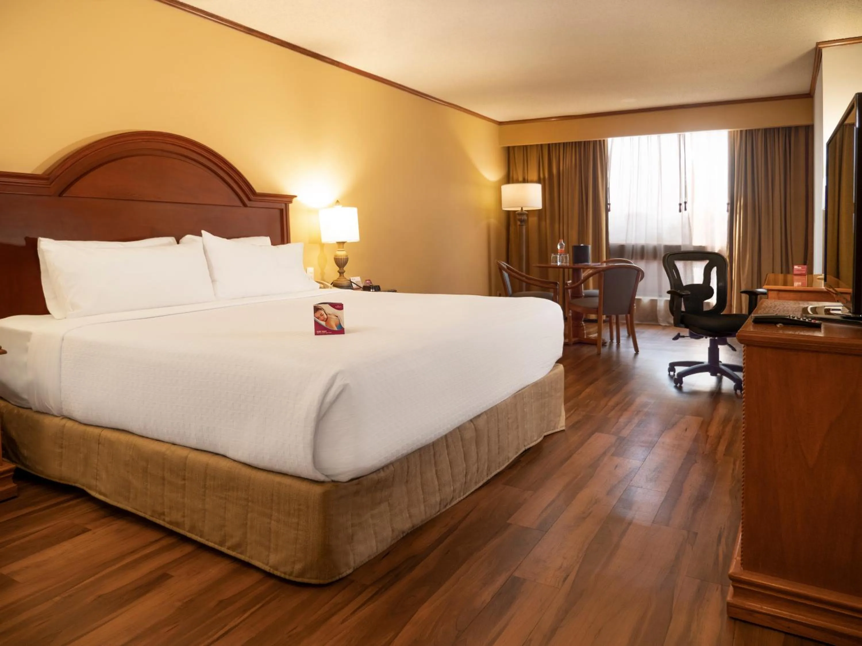 Bedroom, Bed in Crowne Plaza Hotel Monterrey by IHG