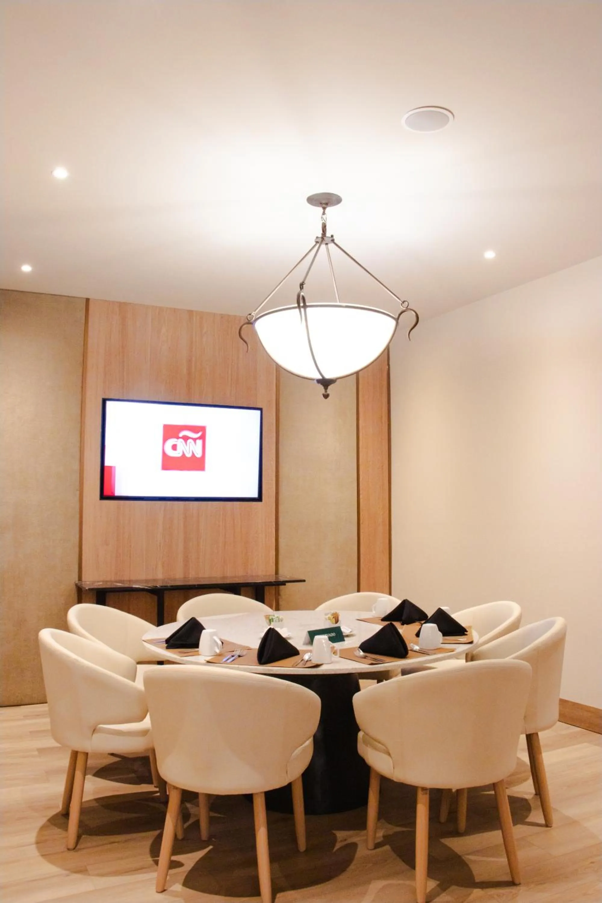 Restaurant/places to eat in Crowne Plaza Hotel Monterrey by IHG