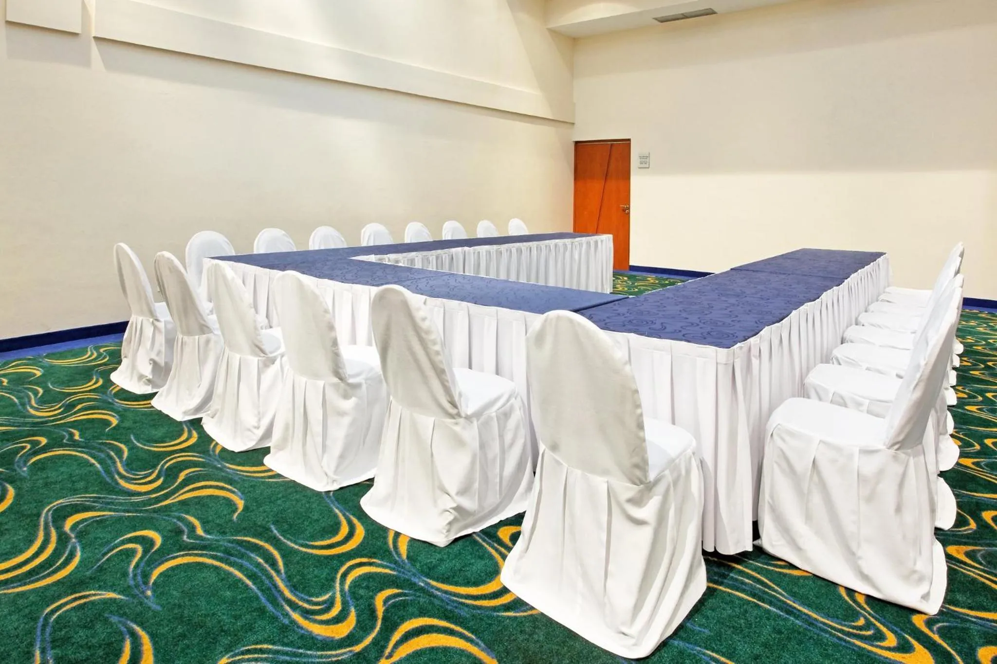 Meeting/conference room in Holiday Inn Veracruz-Boca Del Rio by IHG