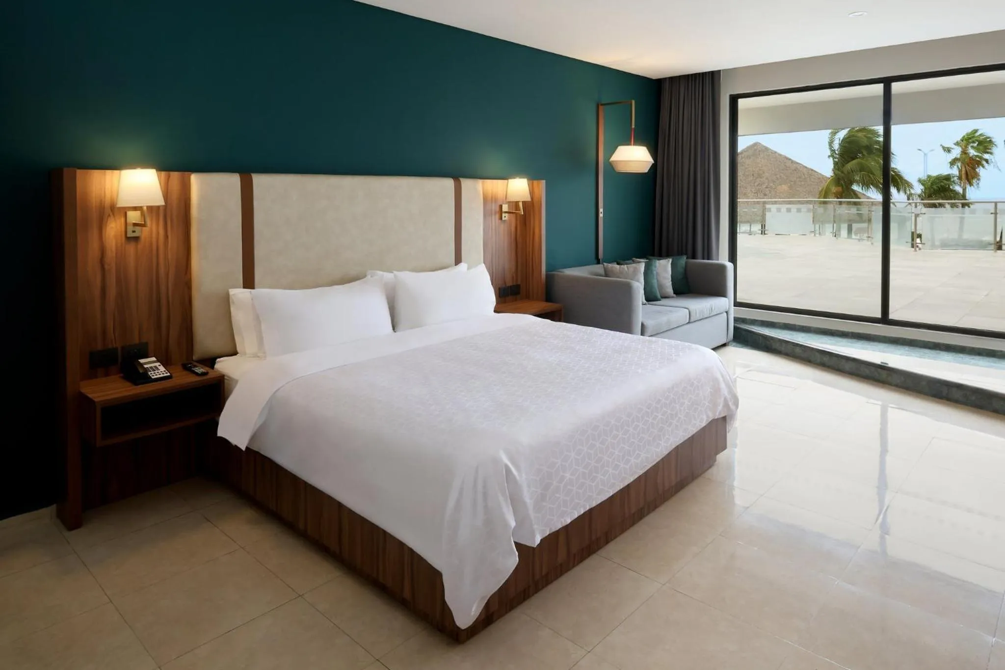 Photo of the whole room, Bed in Holiday Inn Veracruz-Boca Del Rio by IHG