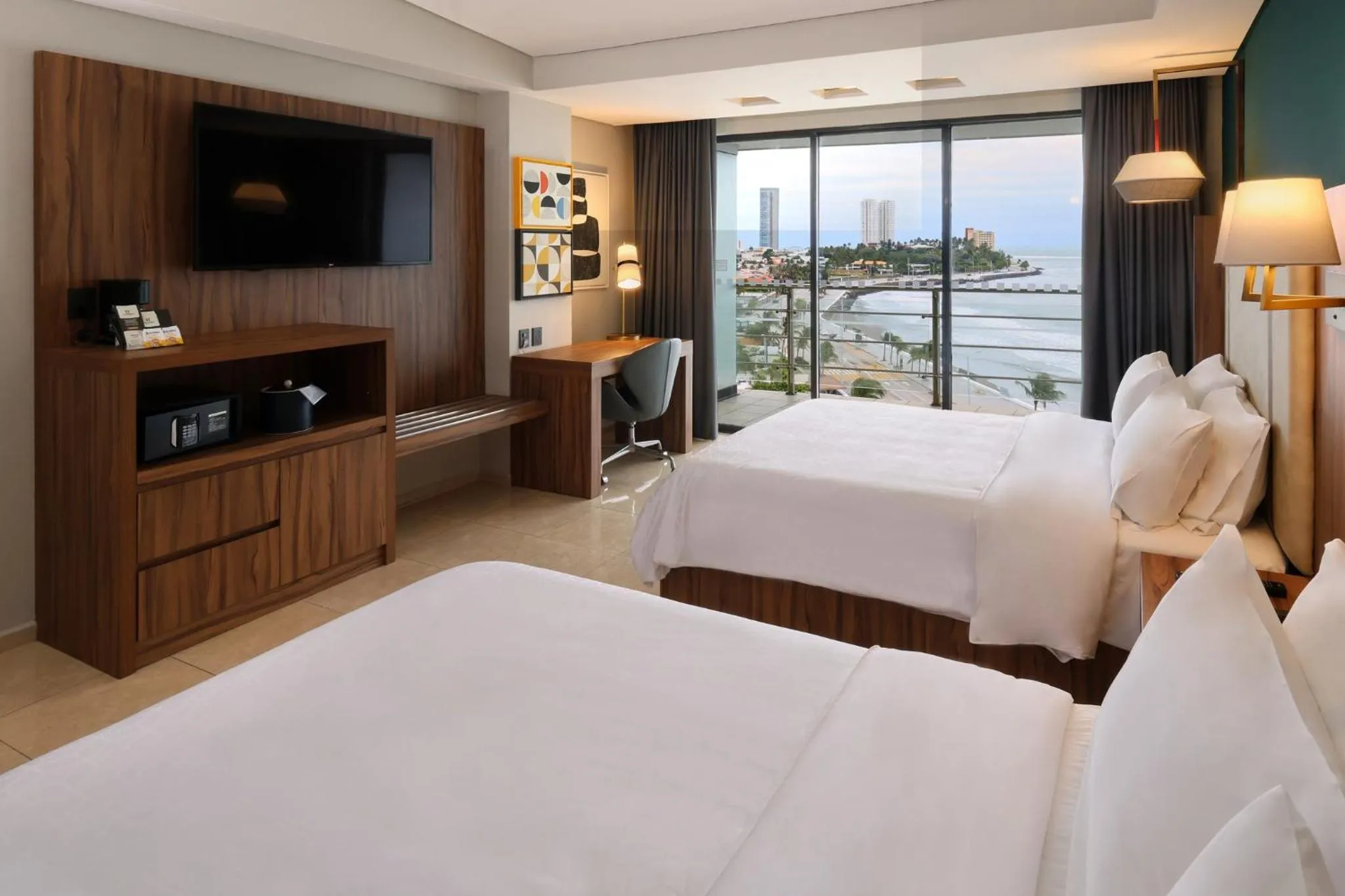 Photo of the whole room, Bed in Holiday Inn Veracruz-Boca Del Rio by IHG