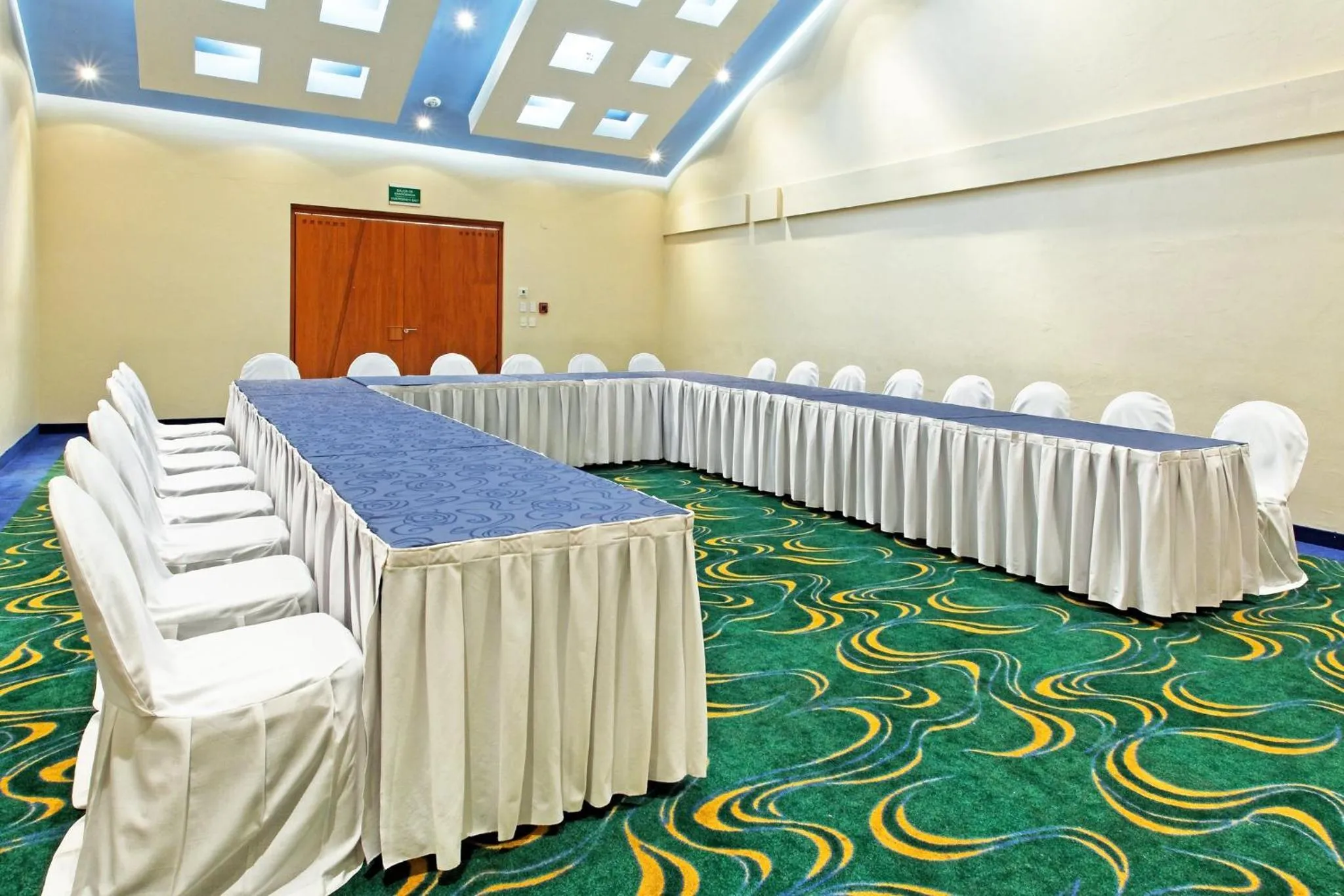 Meeting/conference room in Holiday Inn Veracruz-Boca Del Rio by IHG