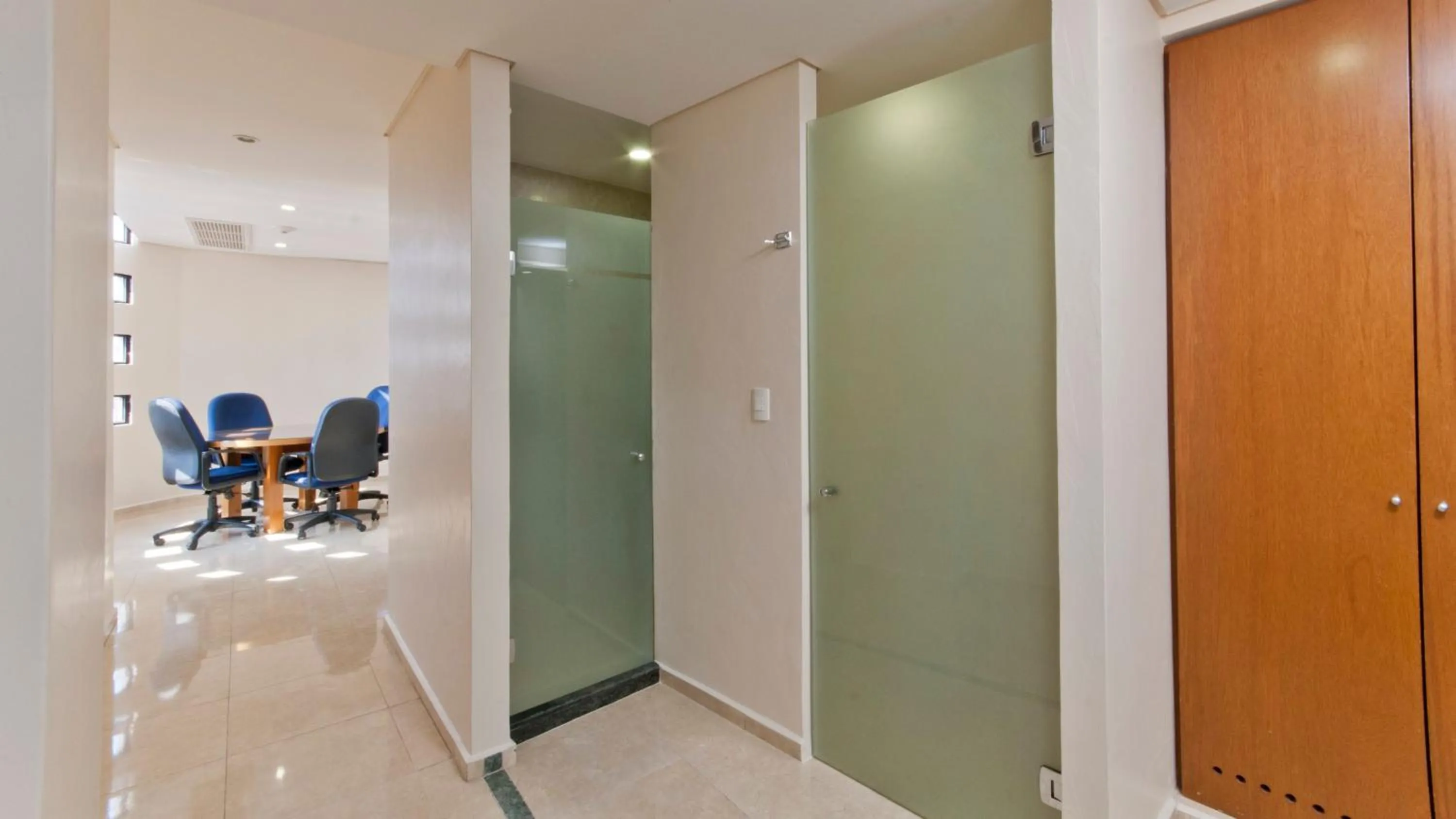 Photo of the whole room in Holiday Inn Veracruz-Boca Del Rio by IHG