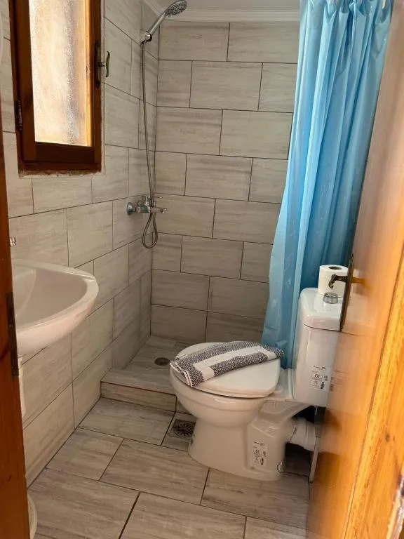 Bathroom in Joanna Rooms