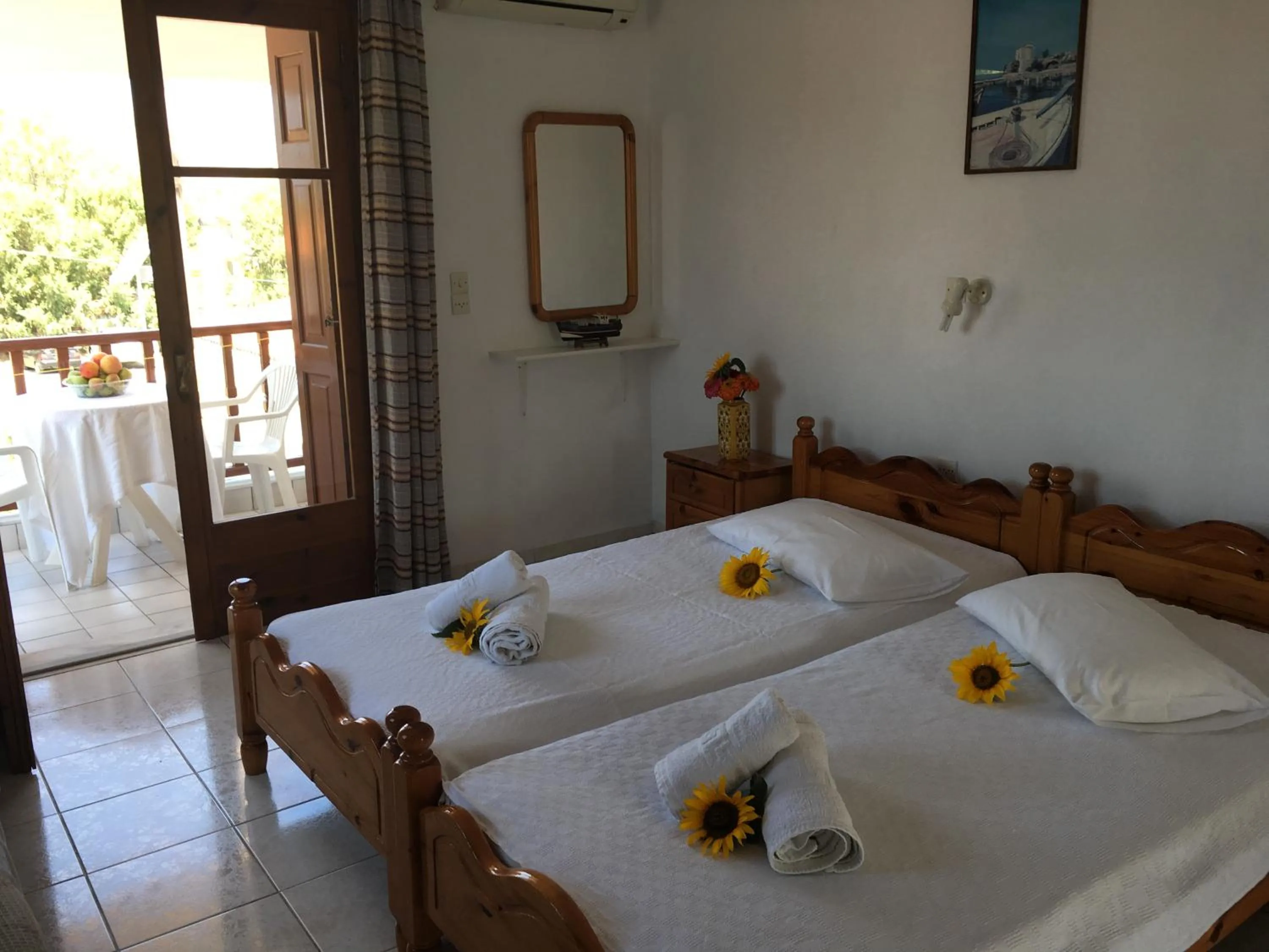 Bed in Joanna Rooms