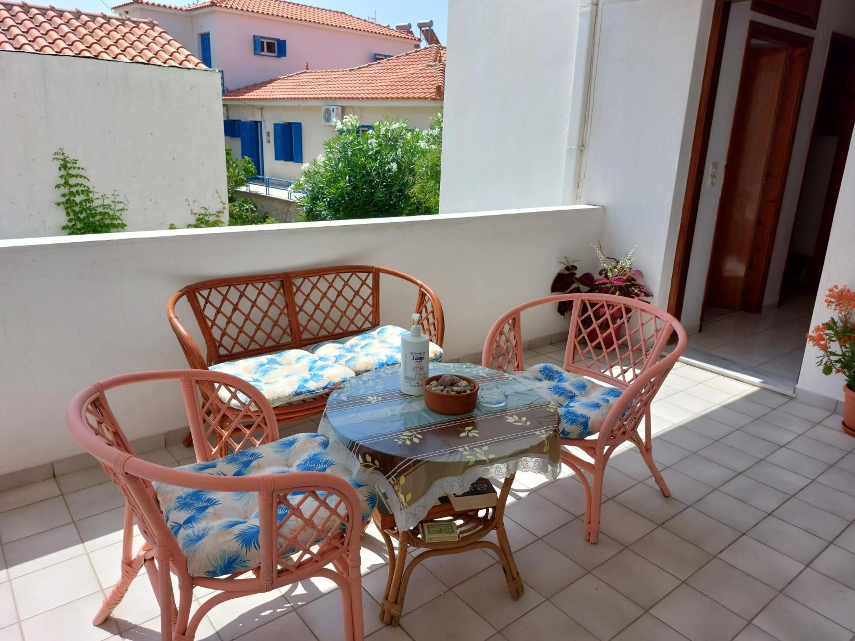 Patio in Joanna Rooms
