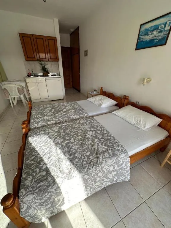 Bed in Joanna Rooms