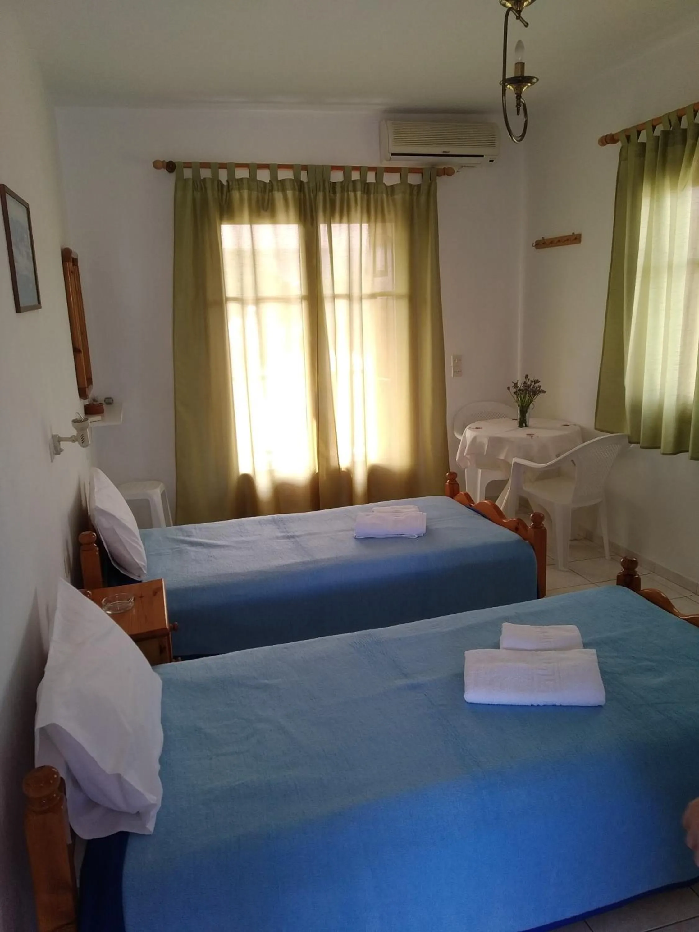 Bed in Joanna Rooms