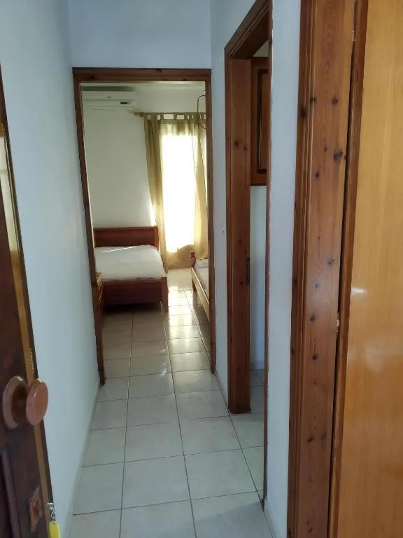 Photo of the whole room, Bed in Joanna Rooms