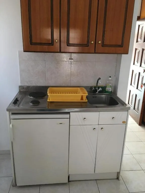 Kitchen or kitchenette in Joanna Rooms
