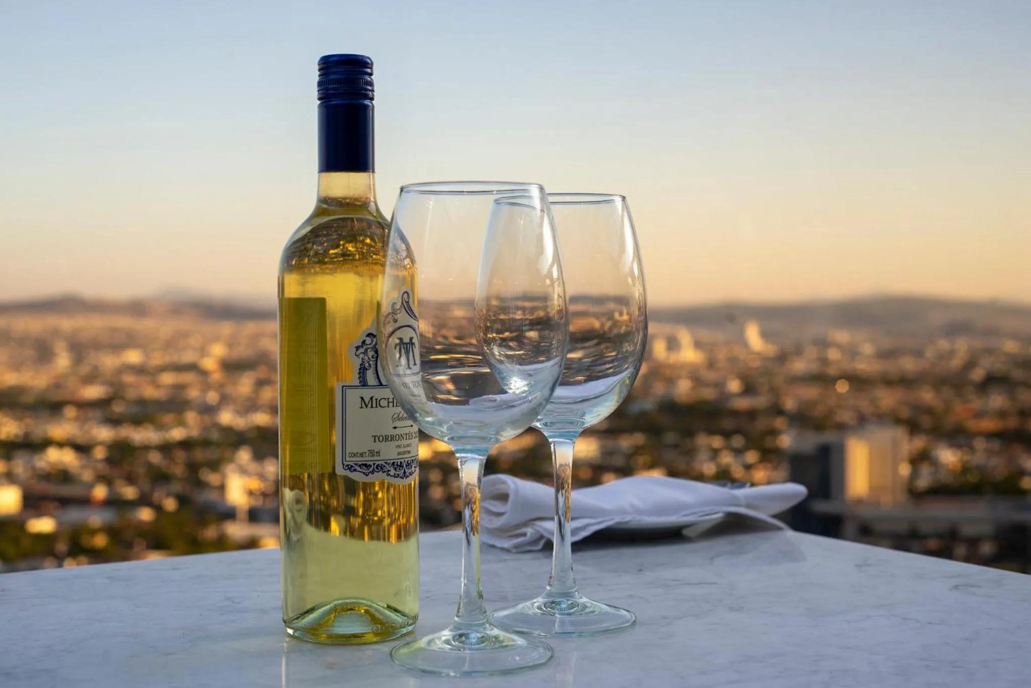 Lounge or bar in Holiday Inn Queretaro Zona Diamante by IHG