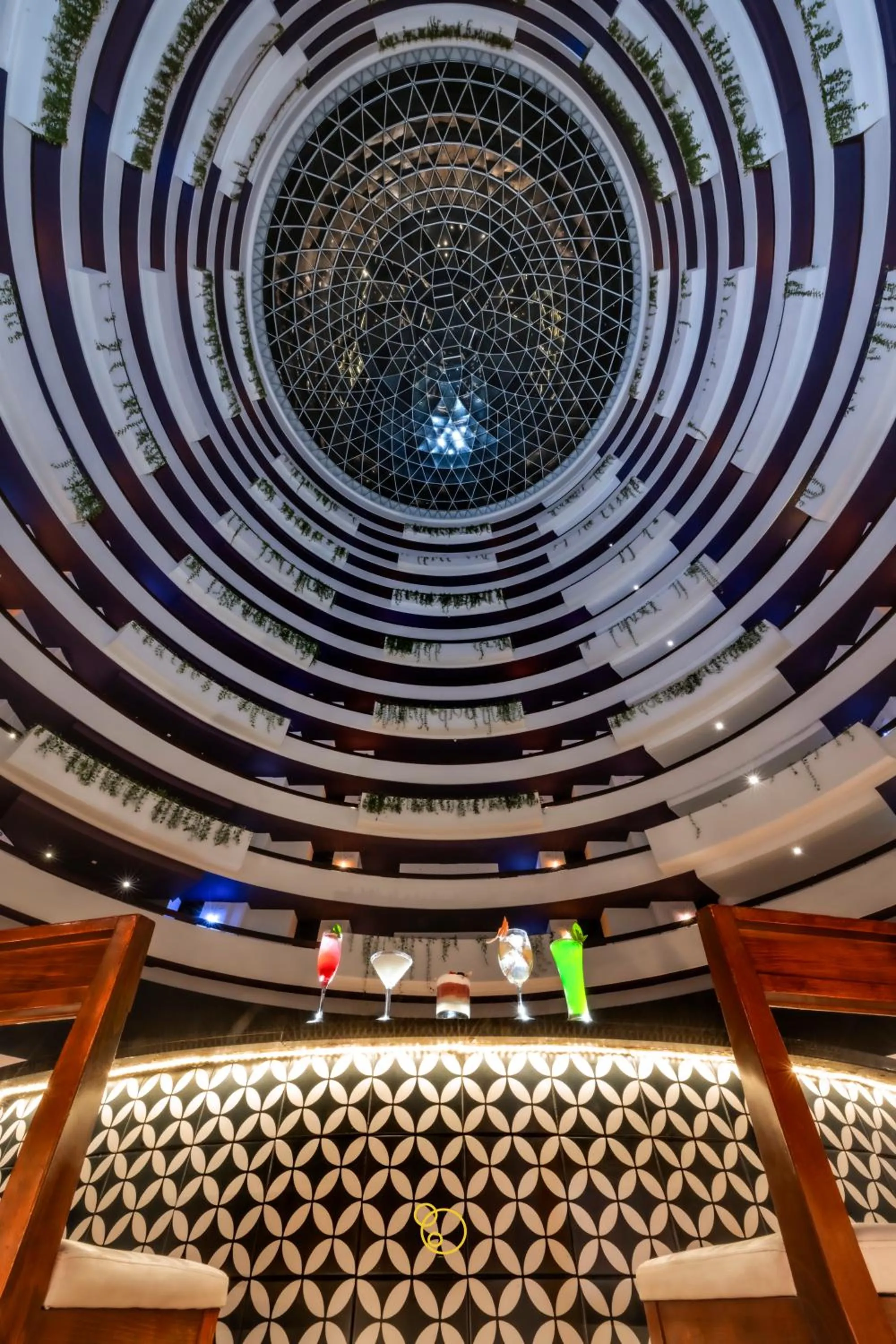 Lounge or bar in Krystal Grand Cancun All Inclusive