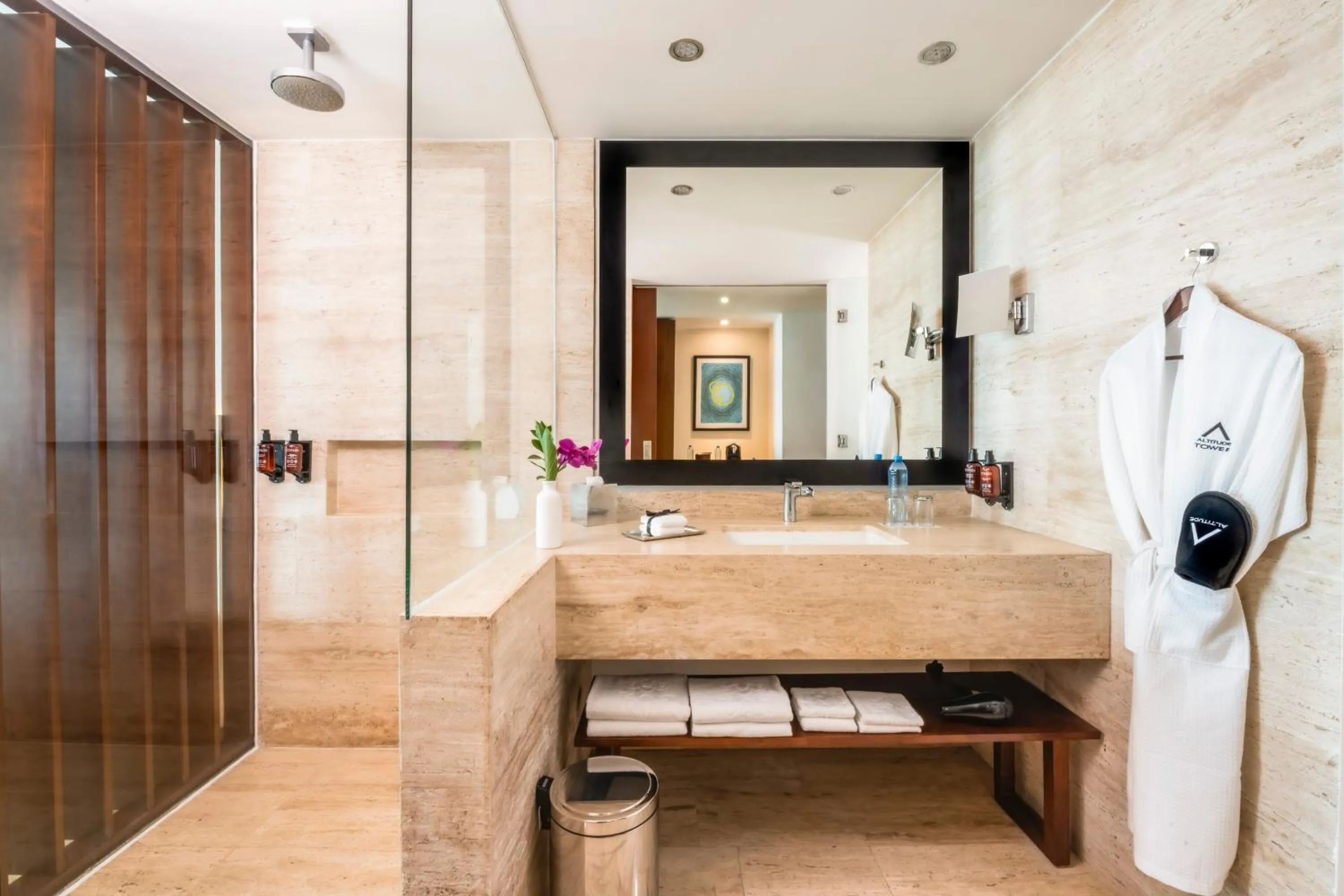 Shower in Krystal Grand Cancun All Inclusive