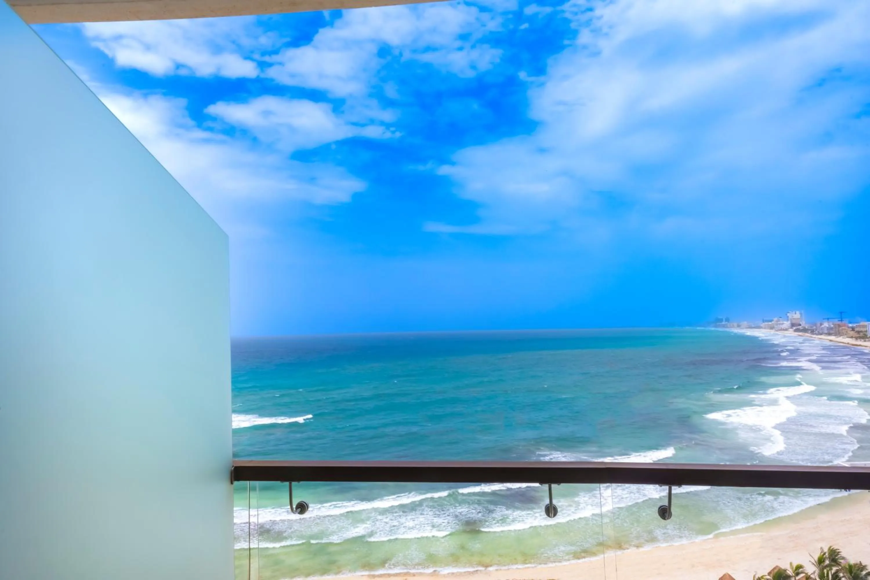 Day in Krystal Grand Cancun All Inclusive