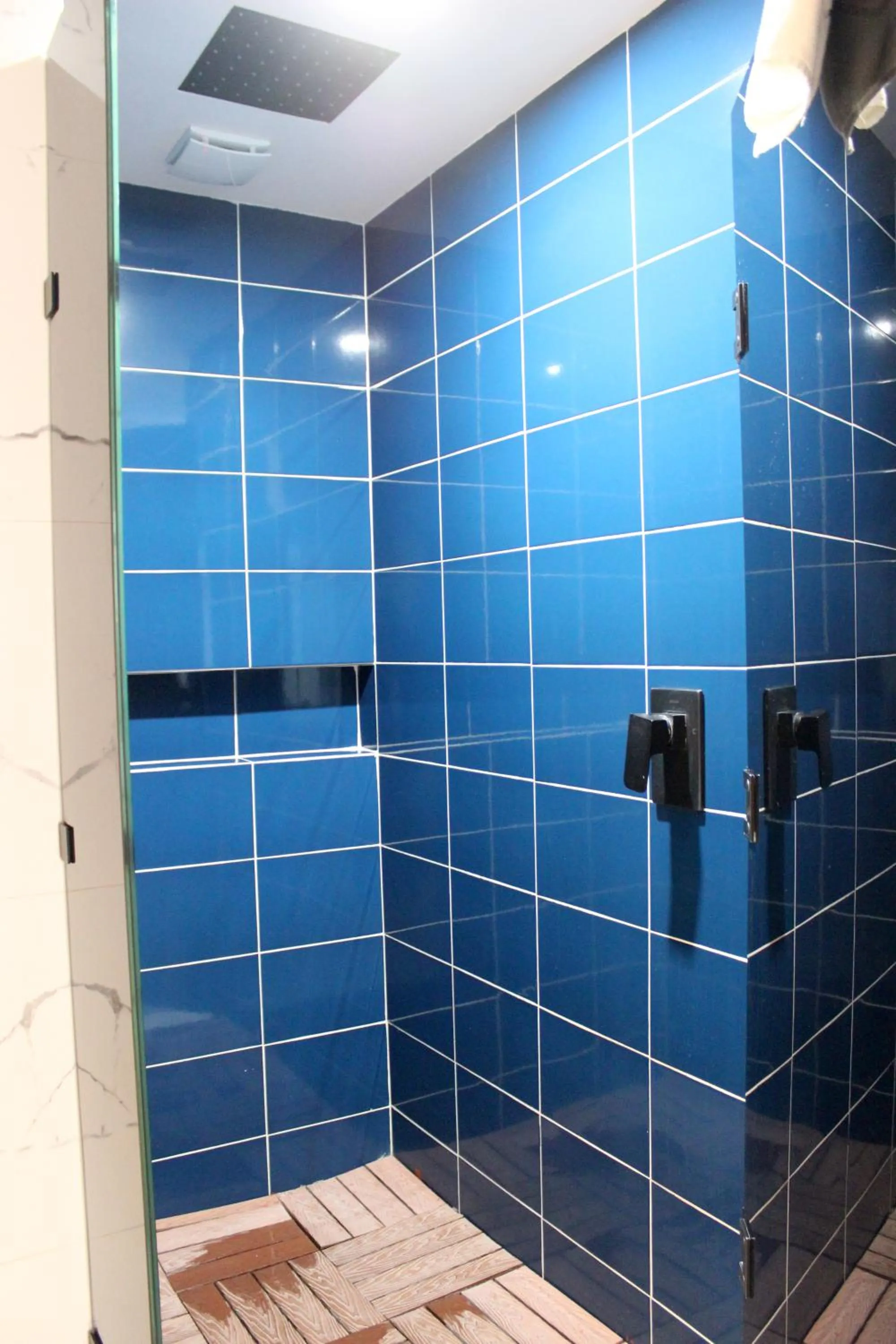 Bathroom in WeEnjoy Hotels Grand Prix Aeropuerto CDMX