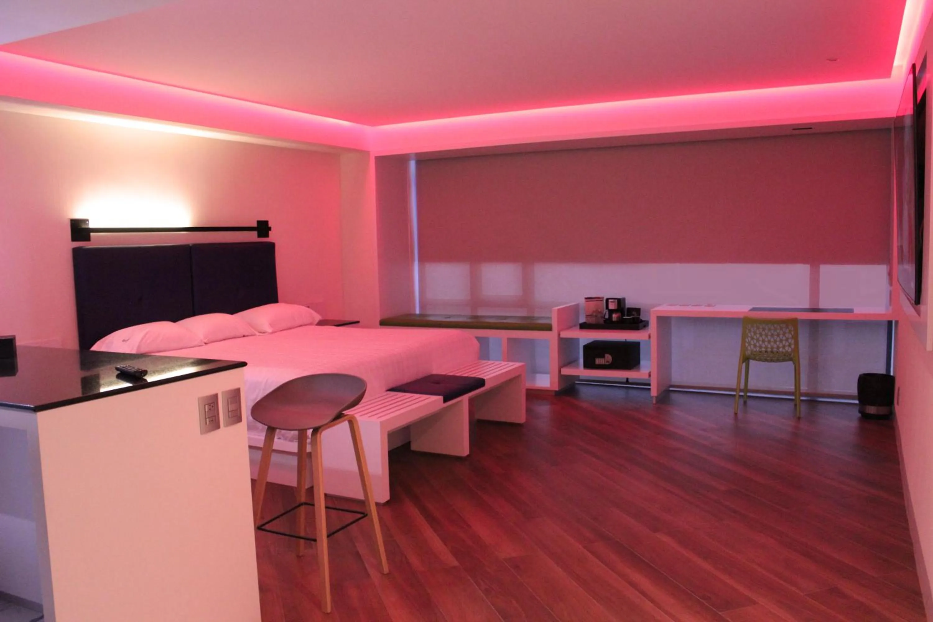 Bedroom in WeEnjoy Hotels Grand Prix Aeropuerto CDMX