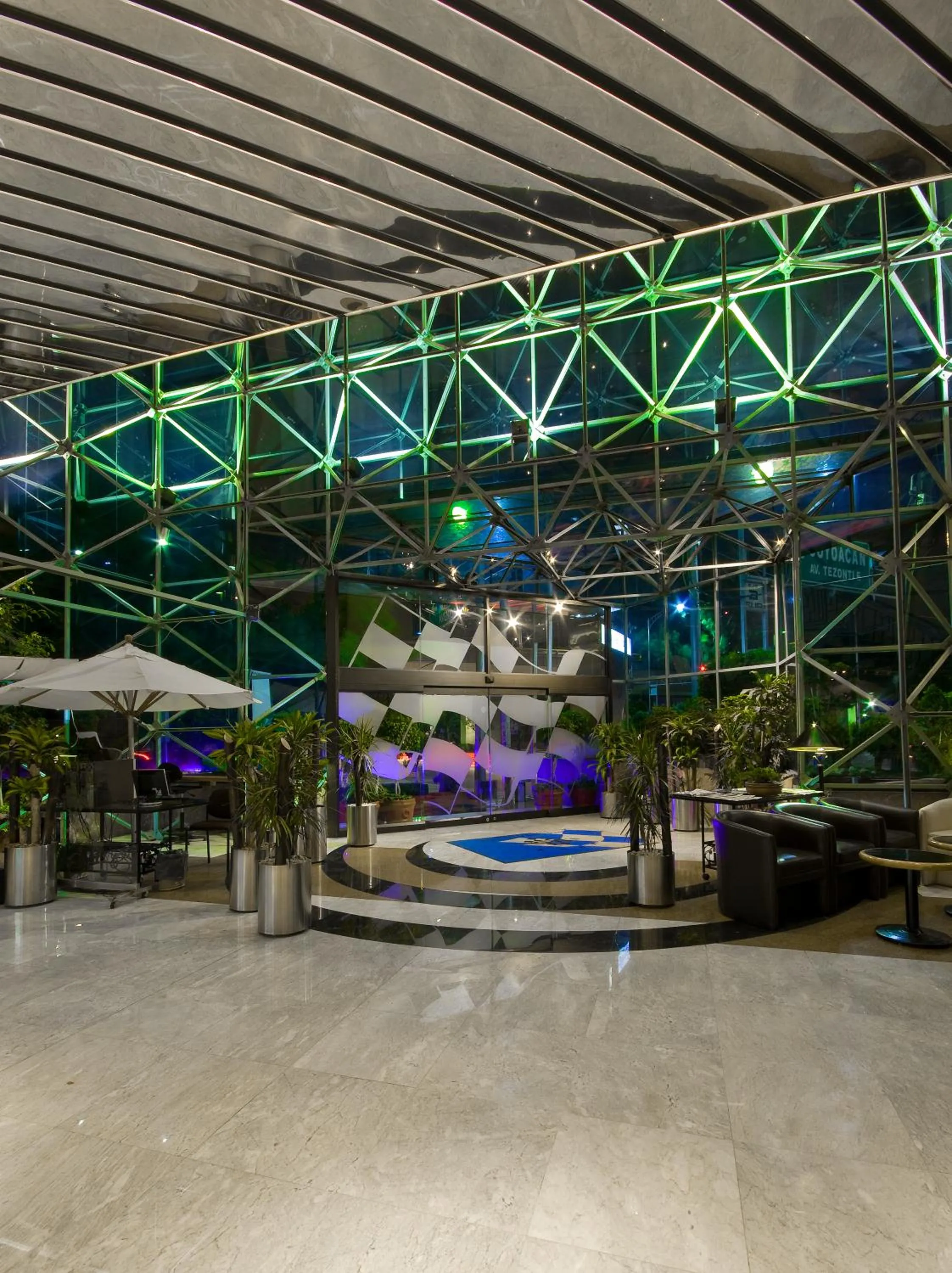 Lobby or reception in WeEnjoy Hotels Grand Prix Aeropuerto CDMX