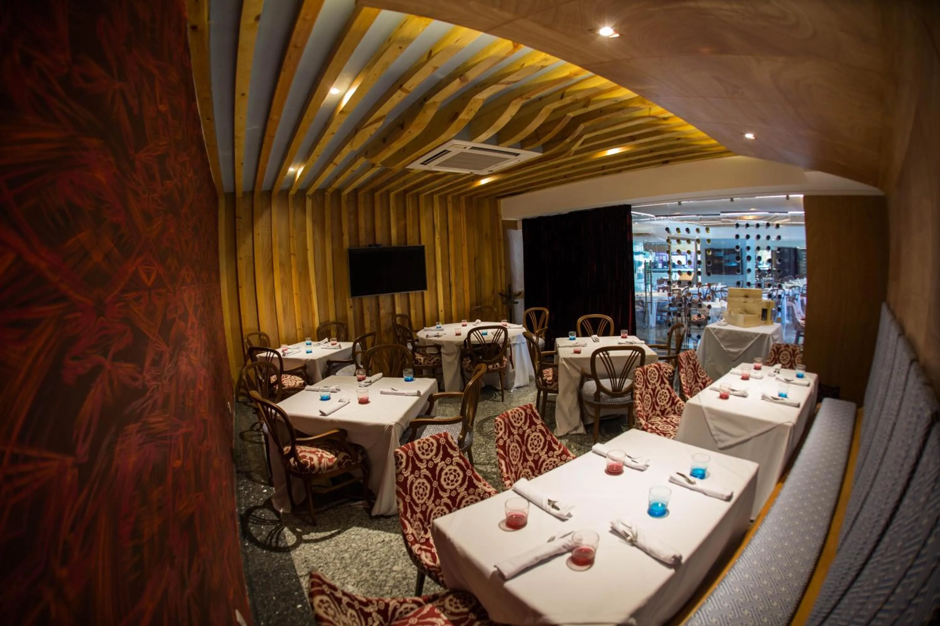 Restaurant/places to eat in WeEnjoy Hotels Grand Prix Aeropuerto CDMX