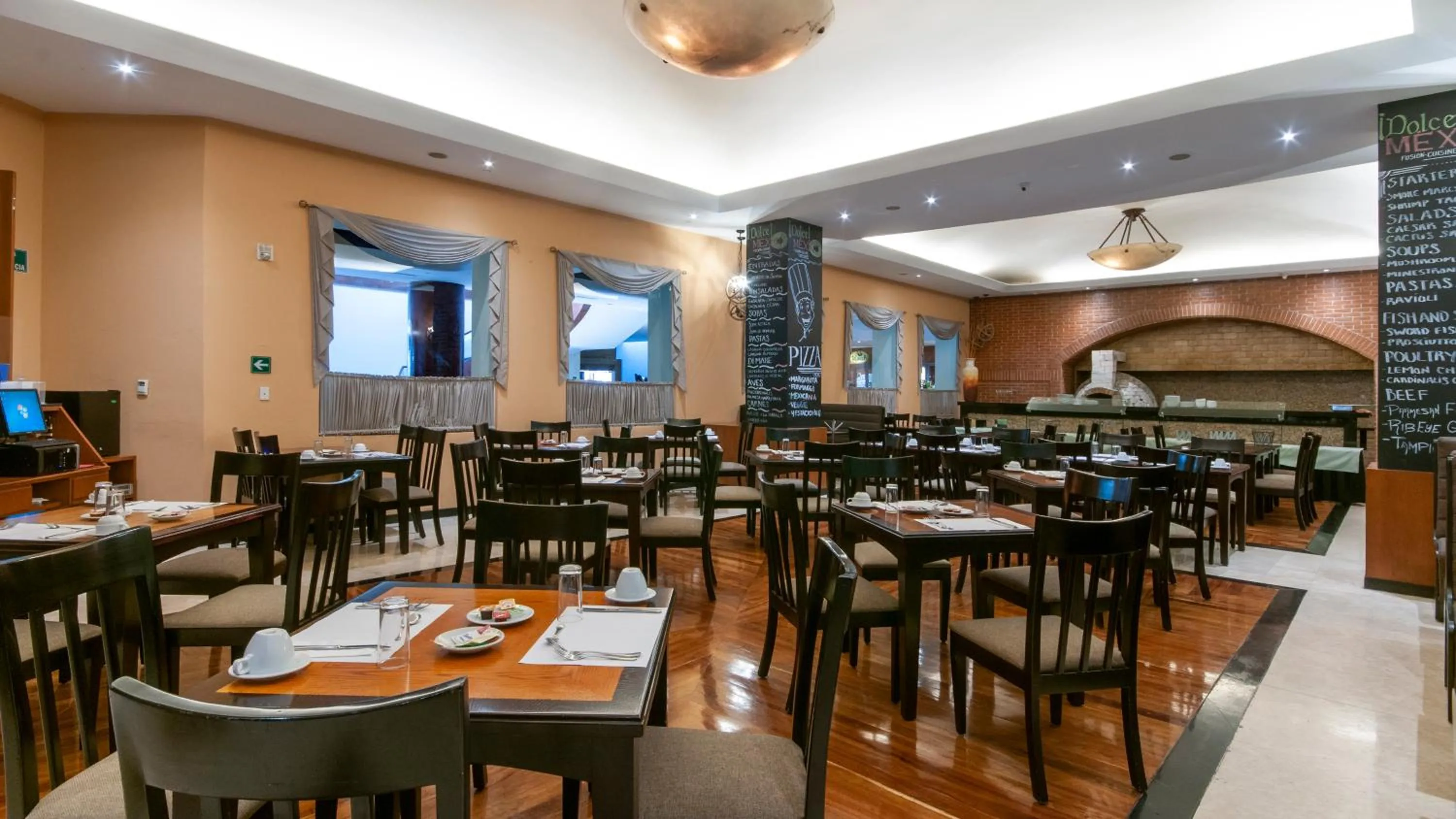 Restaurant/places to eat in BelAir Unique a Wyndham Hotel