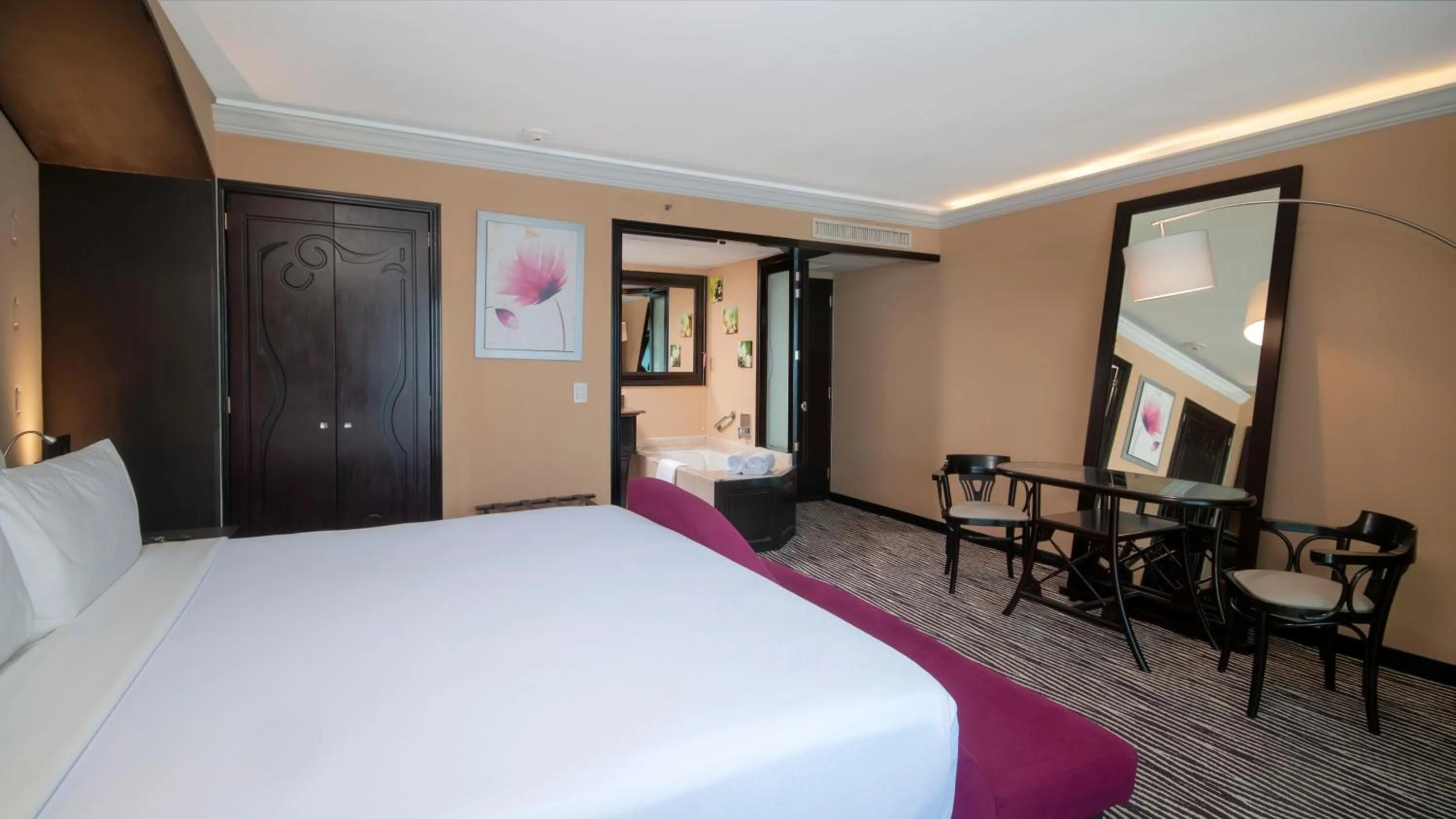 Photo of the whole room, Bed in BelAir Unique a Wyndham Hotel