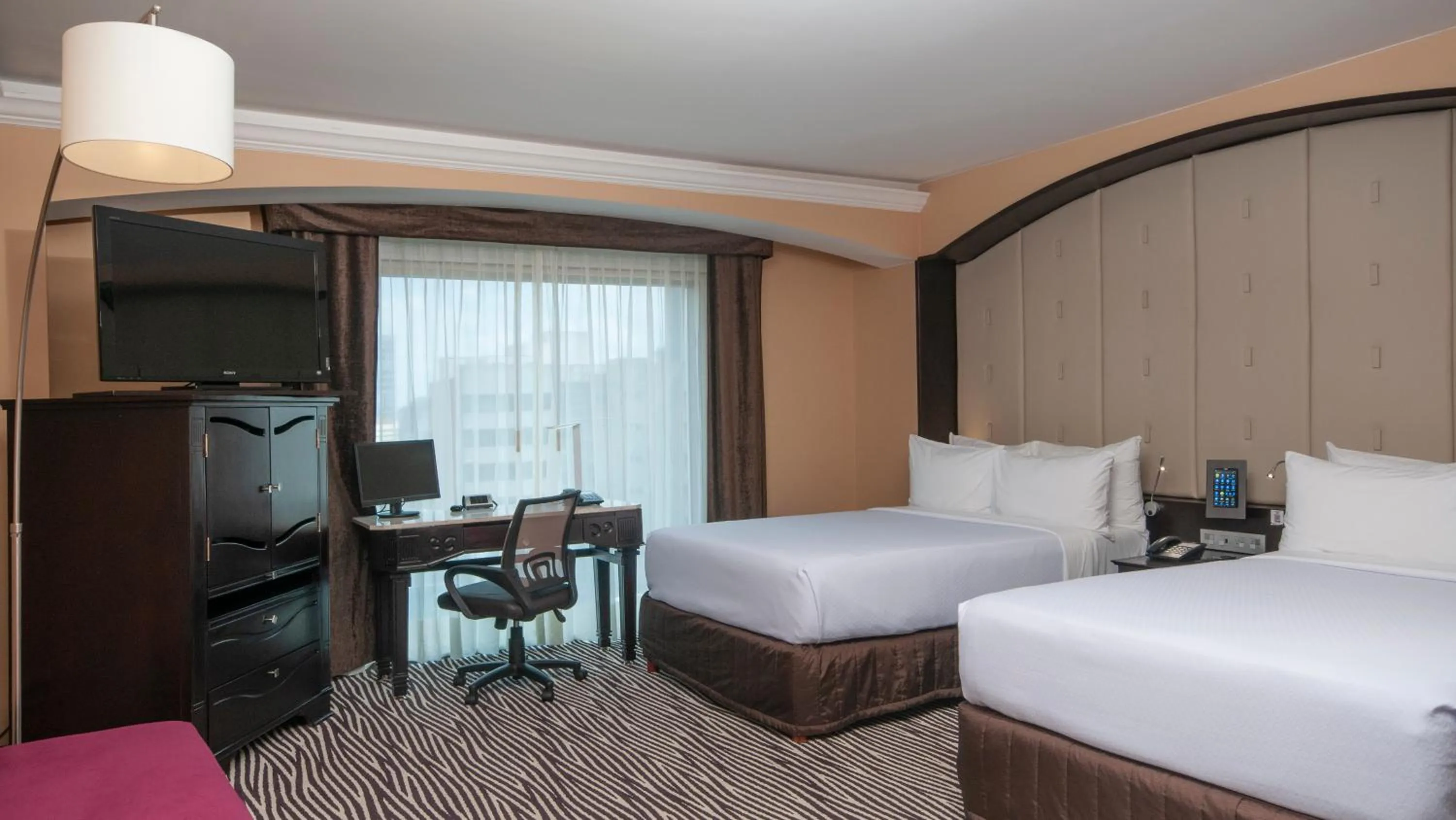 TV and multimedia, Bed in BelAir Unique a Wyndham Hotel