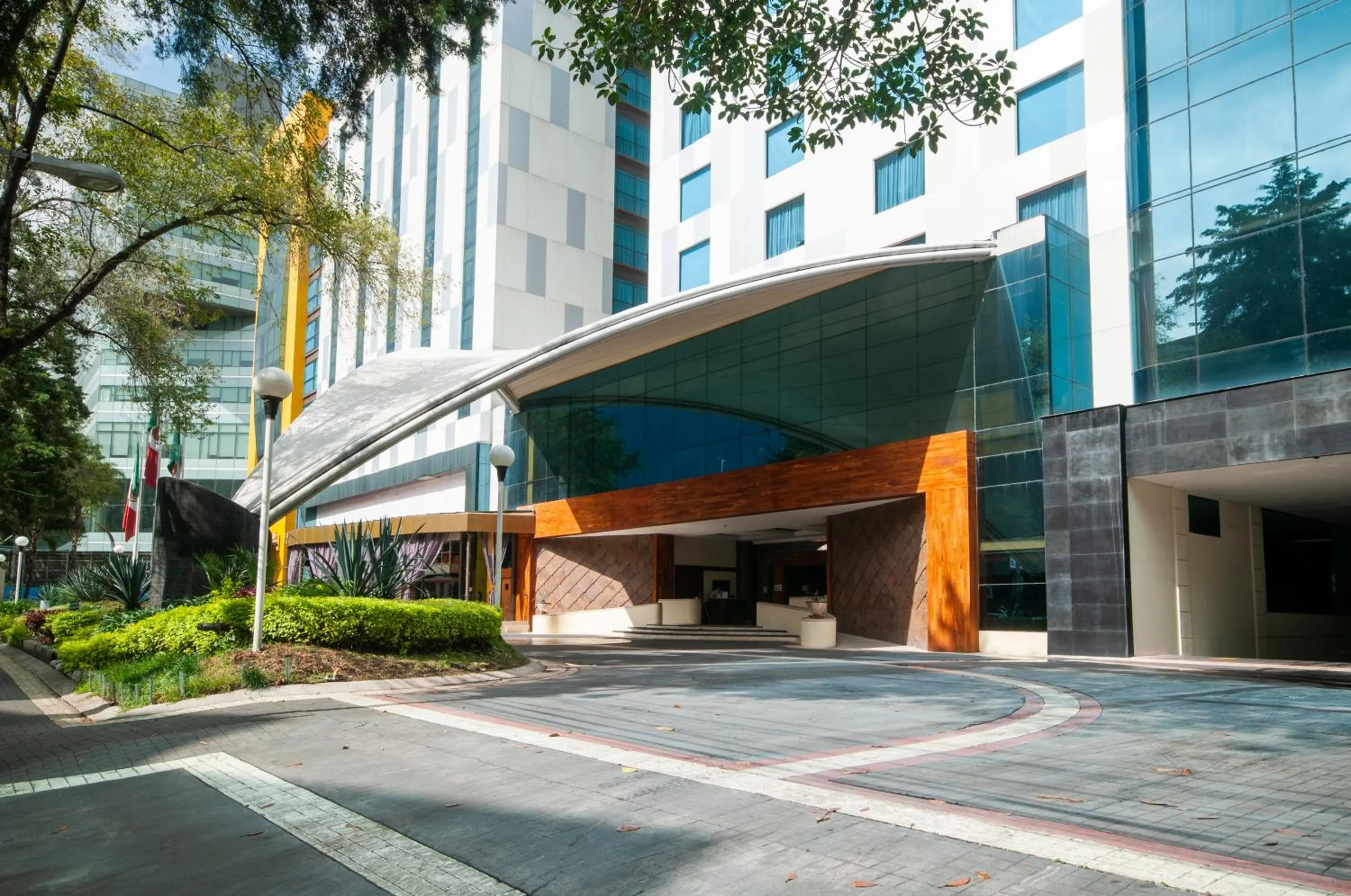 Property building in BelAir Unique a Wyndham Hotel